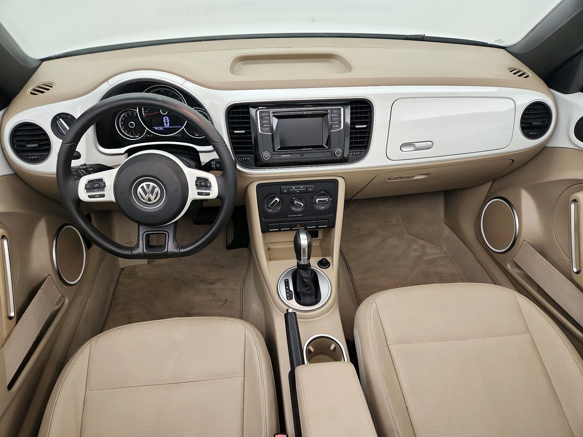 Thumbnail: 2016 Volkswagen Beetle - 9