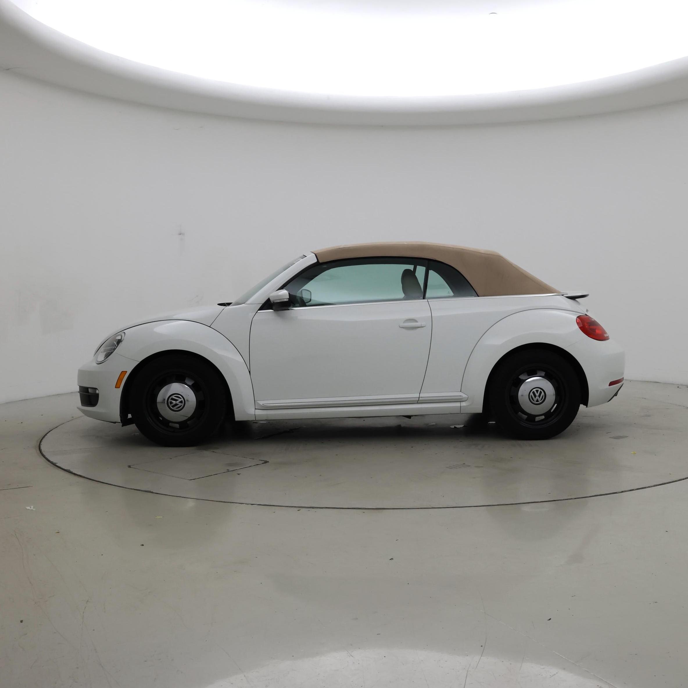 Thumbnail: 2016 Volkswagen Beetle - 3