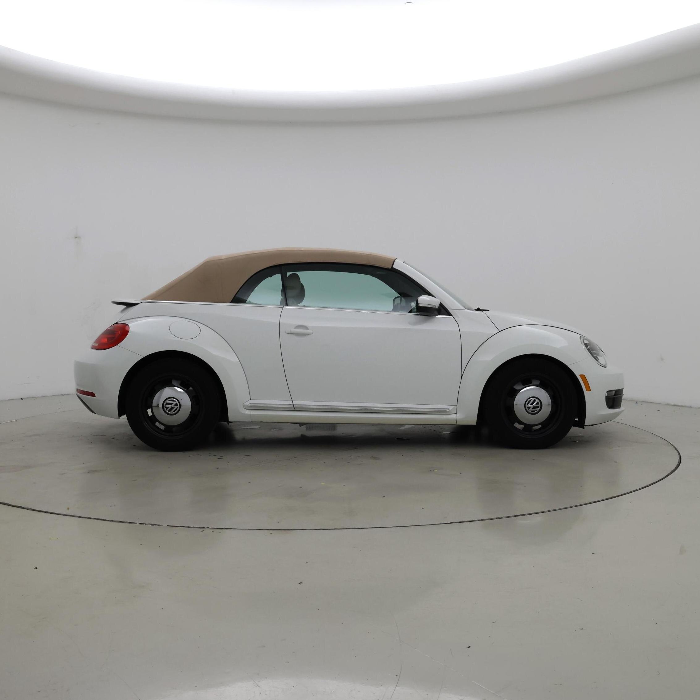 Thumbnail: 2016 Volkswagen Beetle - 7