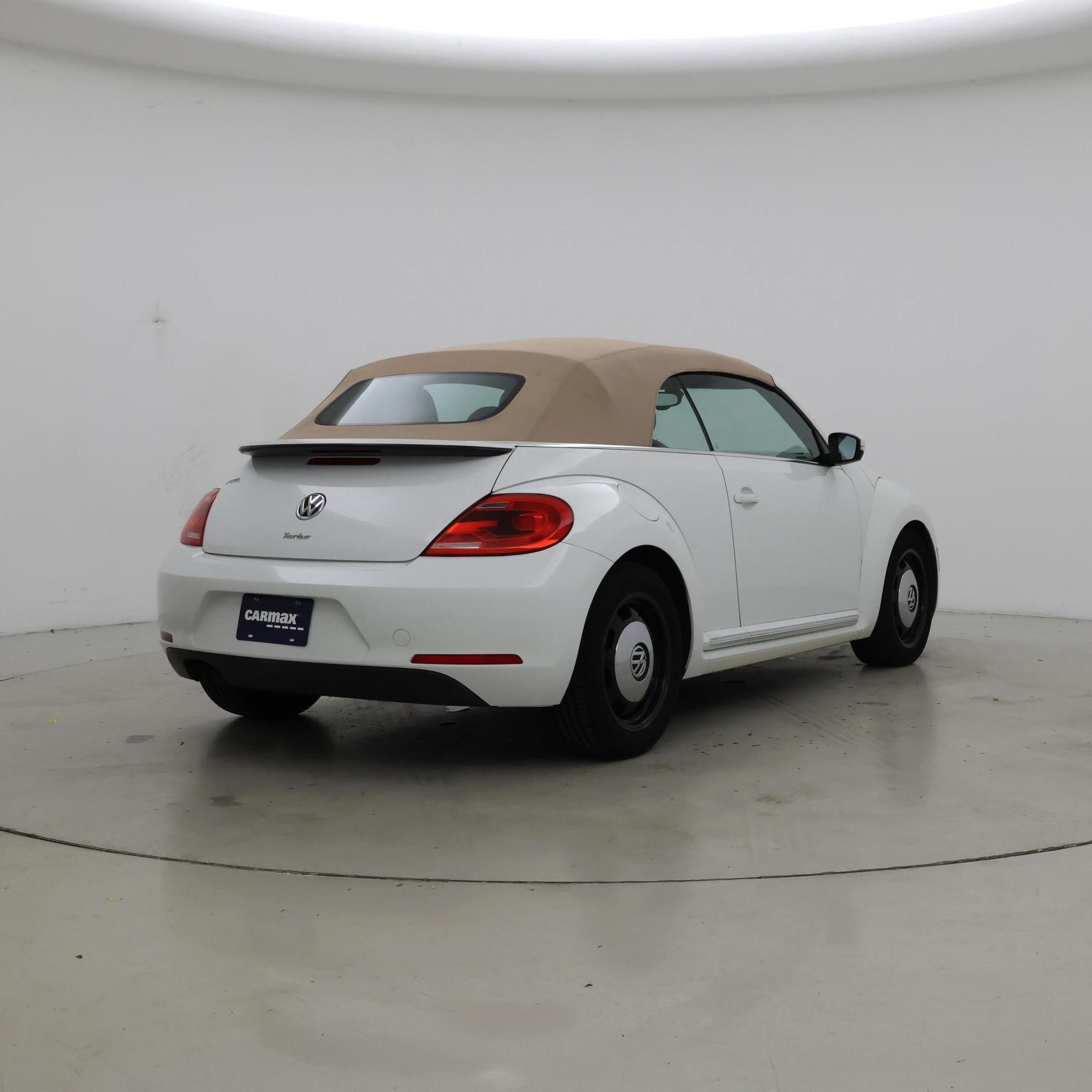 Thumbnail: 2016 Volkswagen Beetle - 8
