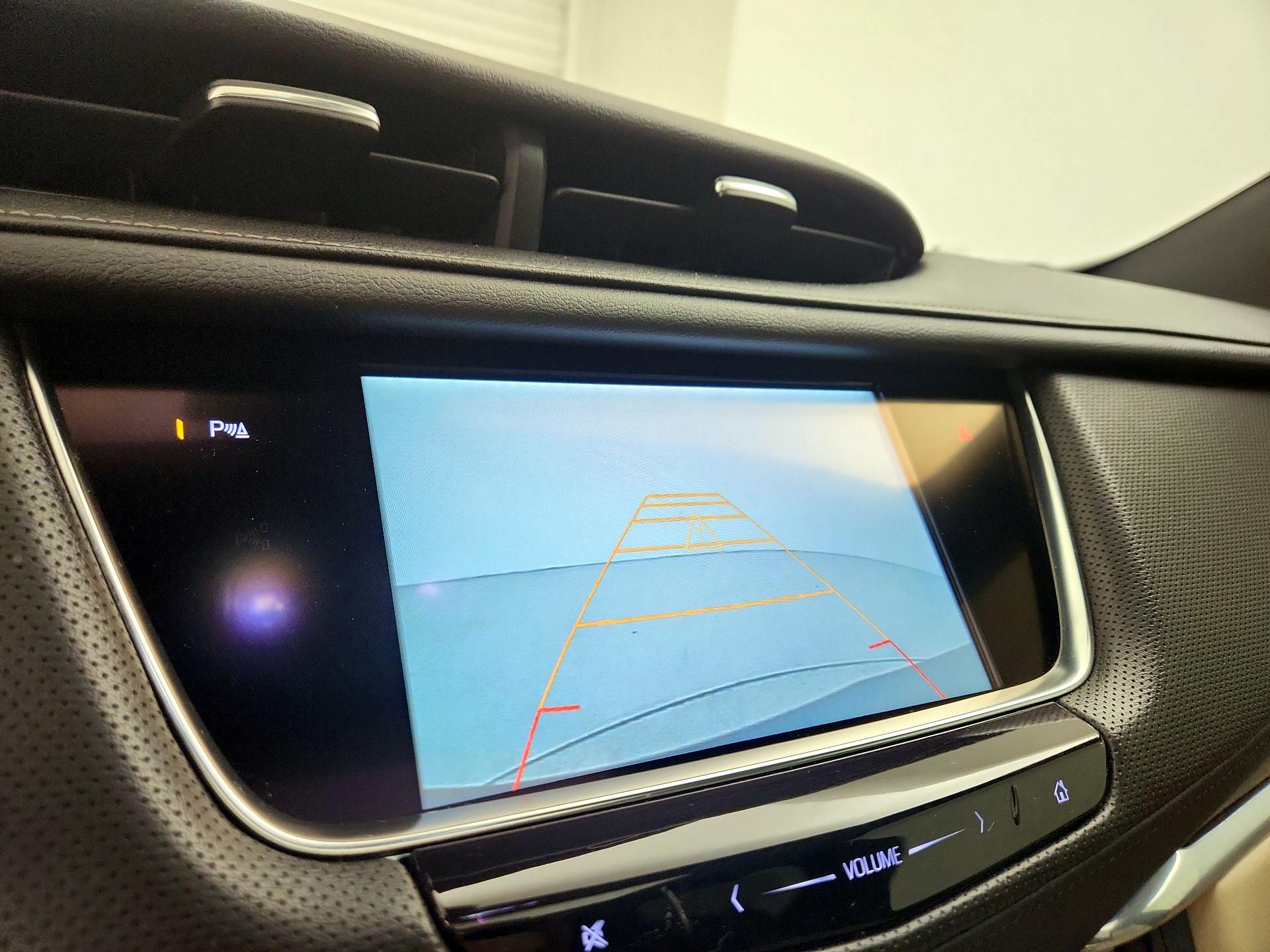 Thumbnail: 2017 Cadillac XT5 - 14
