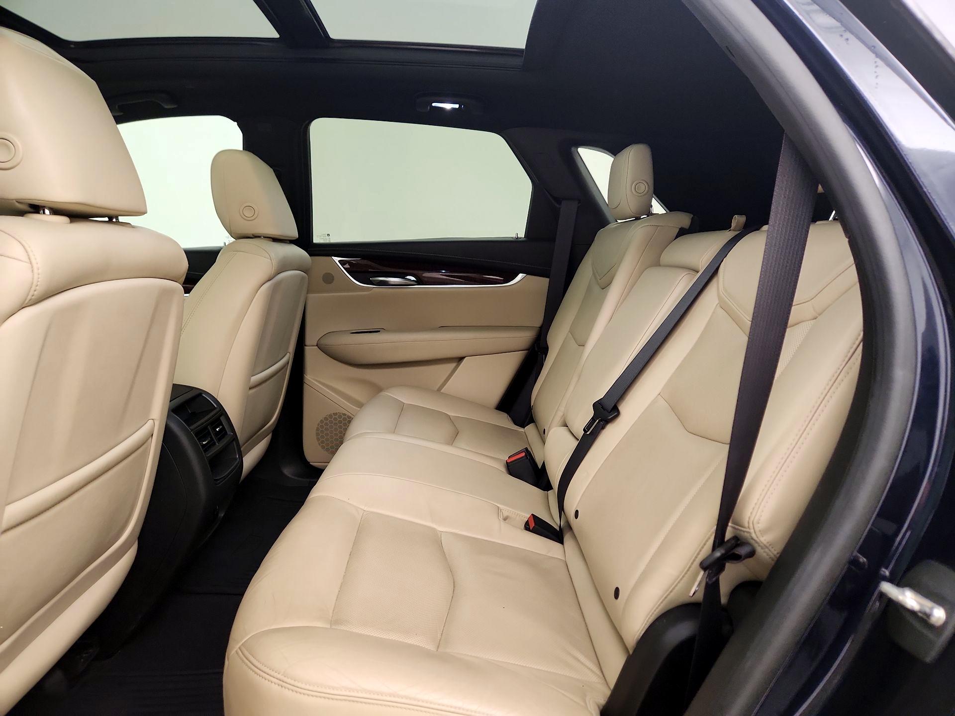 Thumbnail: 2017 Cadillac XT5 - 20