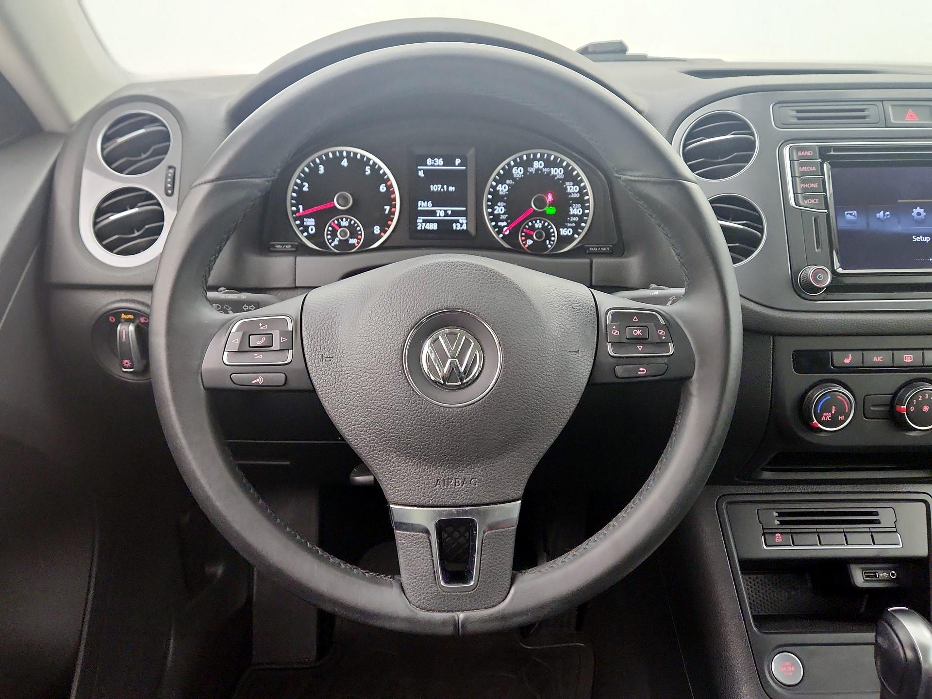 Thumbnail: 2017 Volkswagen Tiguan - 10