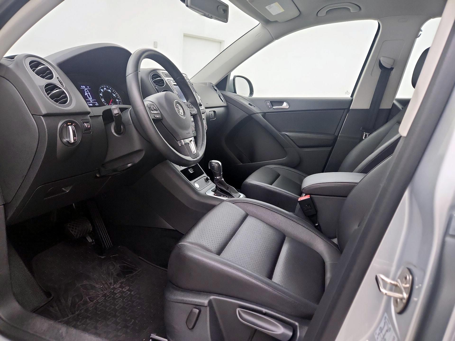 Thumbnail: 2017 Volkswagen Tiguan - 11