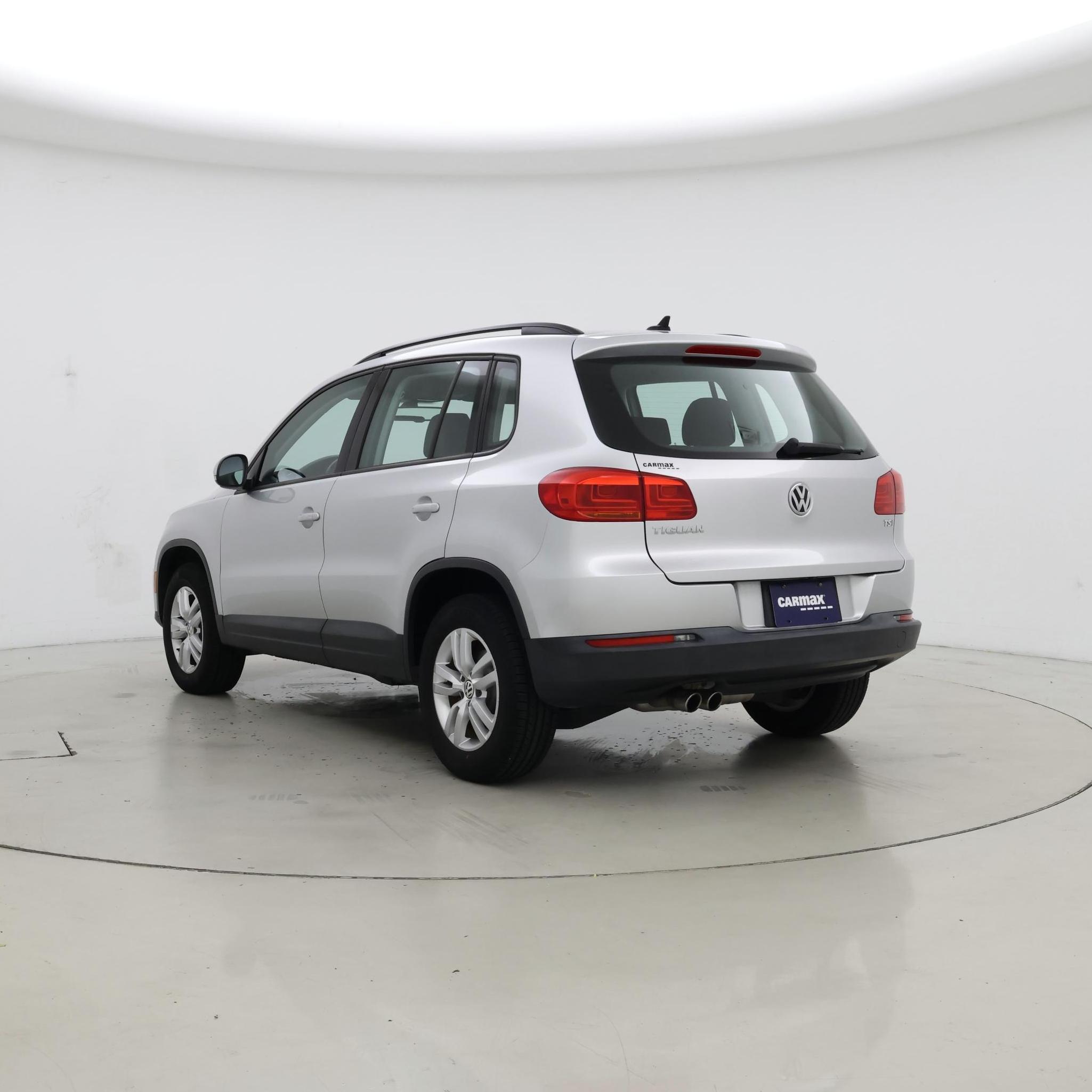 Thumbnail: 2017 Volkswagen Tiguan - 2