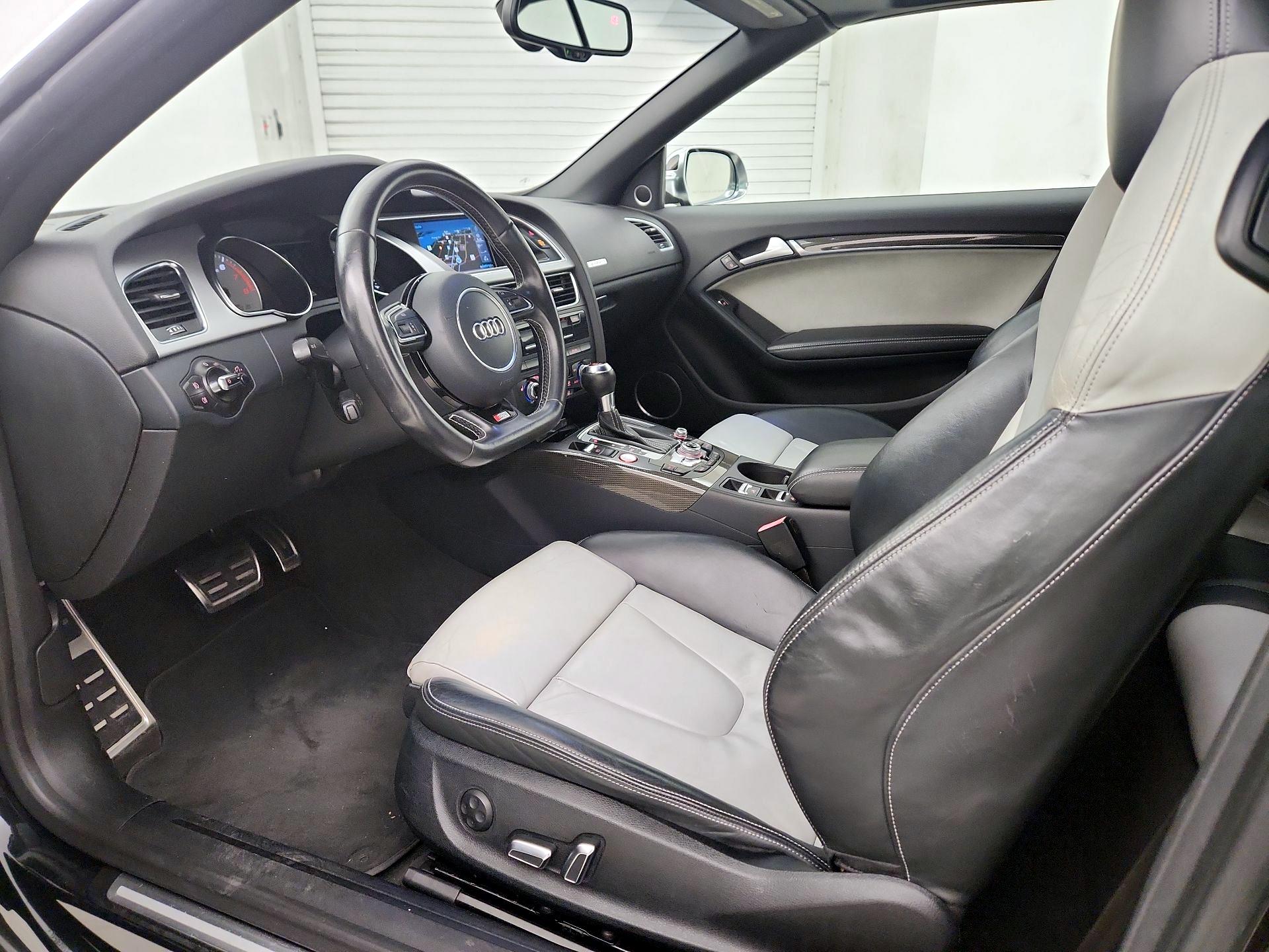 Thumbnail: 2016 Audi S5 - 11