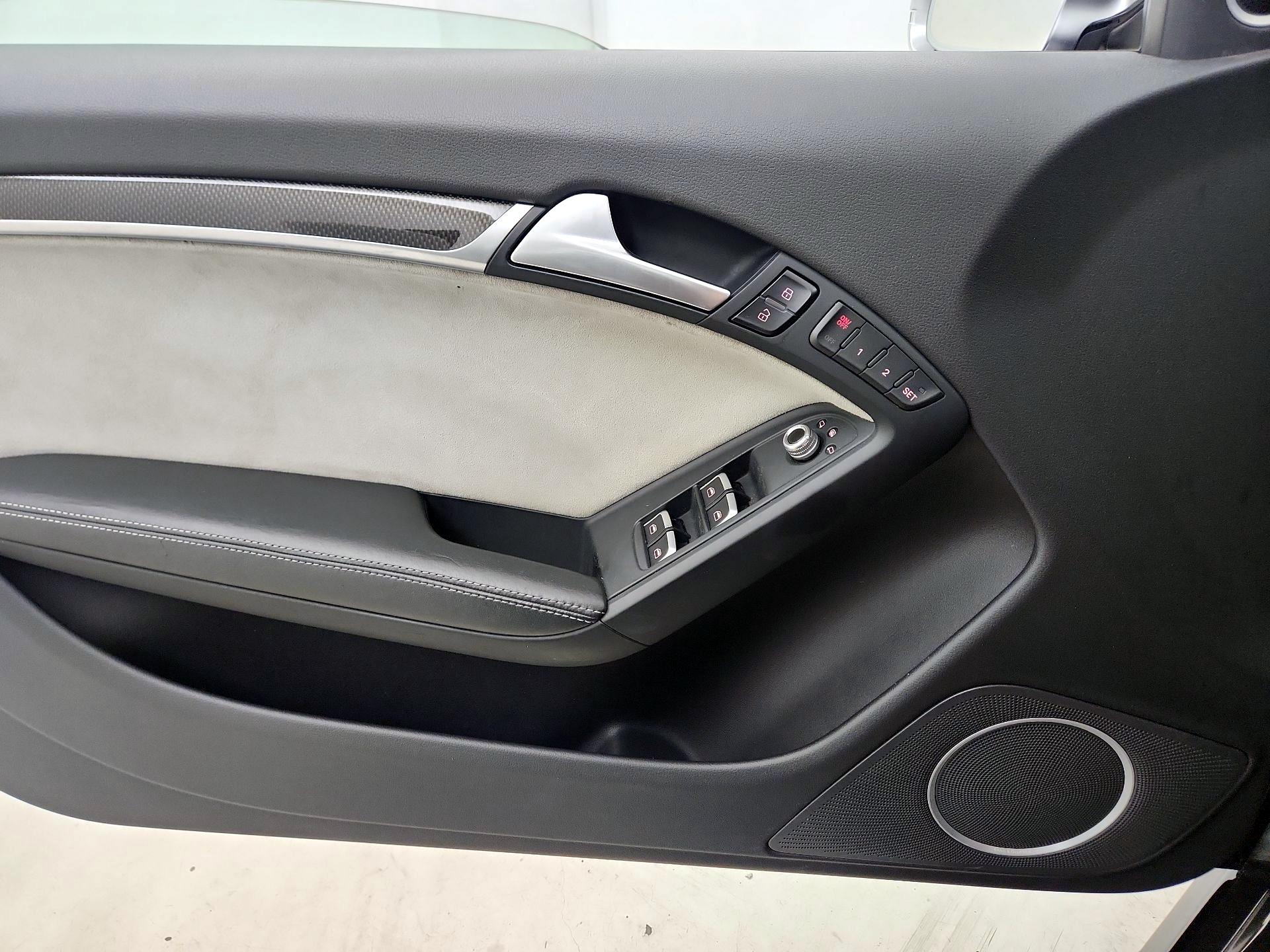 Thumbnail: 2016 Audi S5 - 12