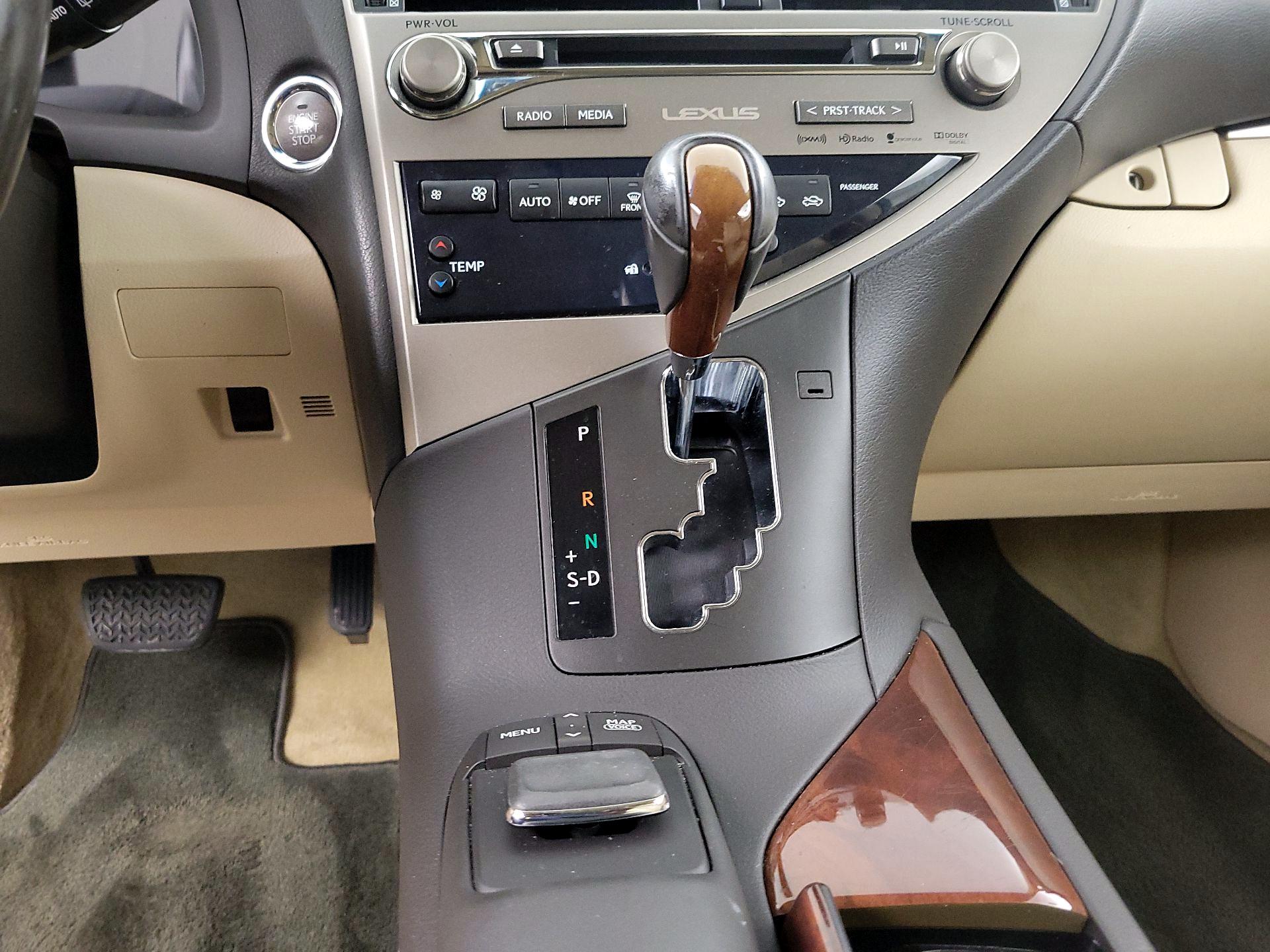 Thumbnail: 2015 Lexus RX - 18