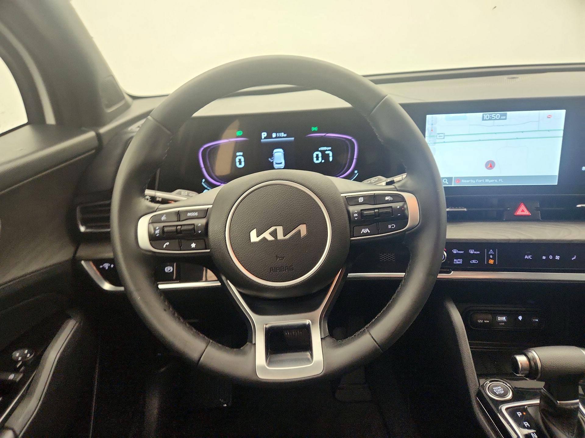 Thumbnail: 2023 Kia Sportage - 10