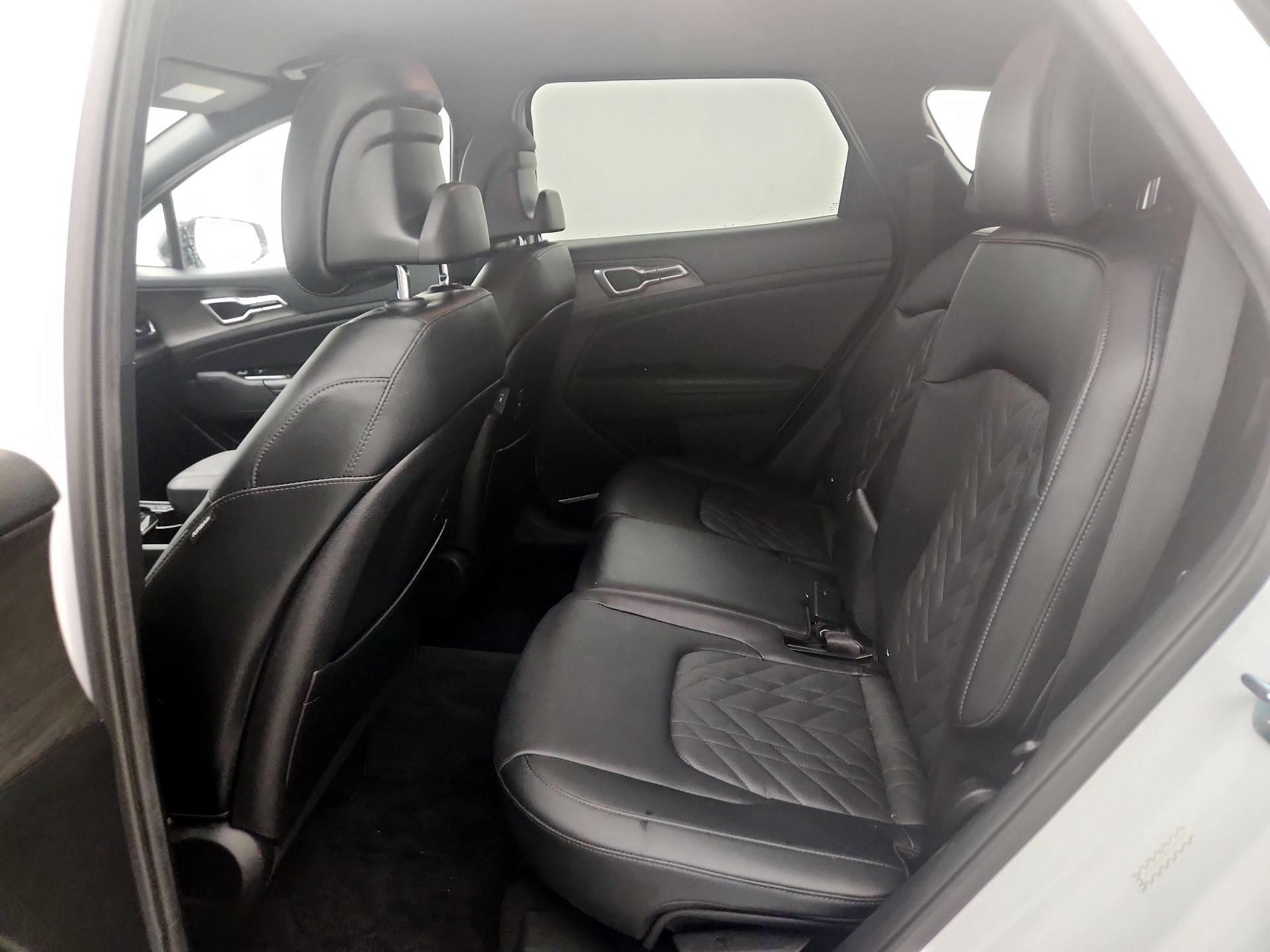 Thumbnail: 2023 Kia Sportage - 20