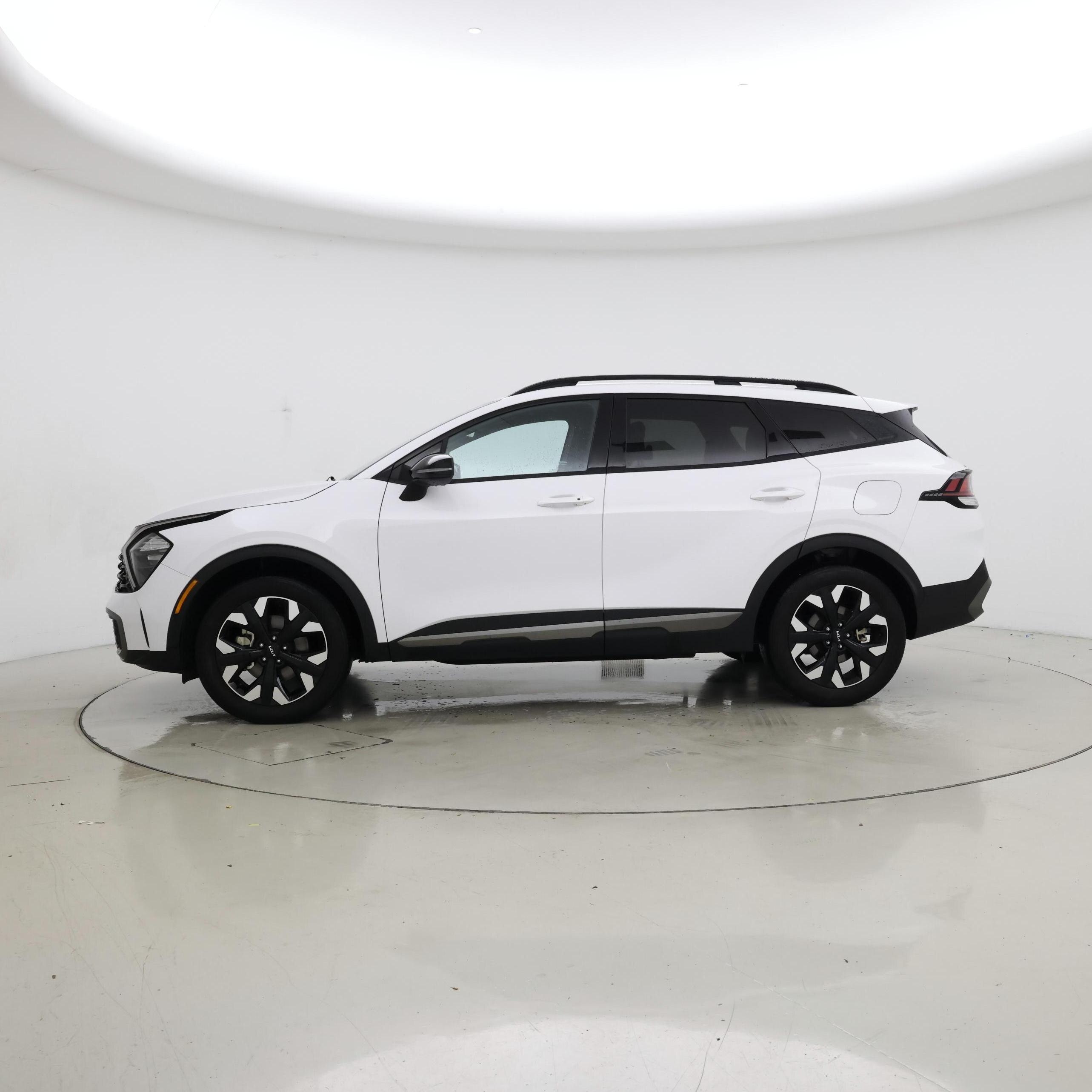 Thumbnail: 2023 Kia Sportage - 3