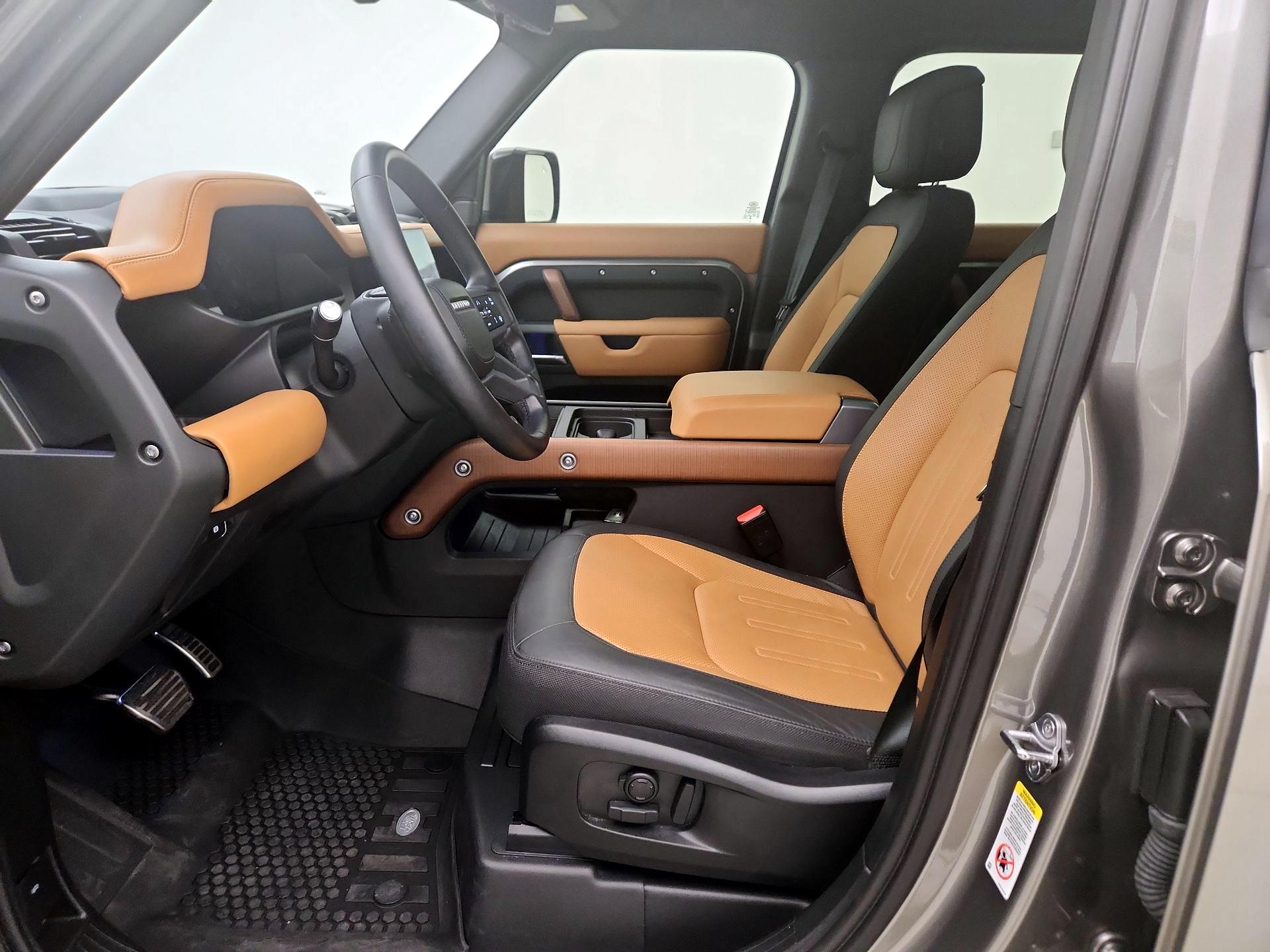Thumbnail: 2024 Land Rover Defender - 11