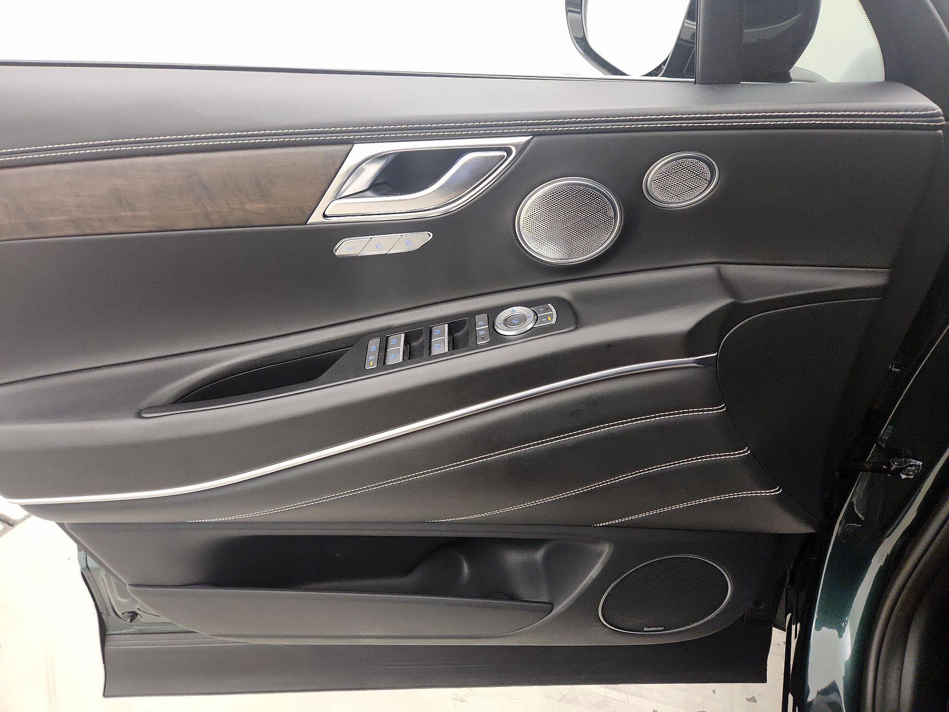 Thumbnail: 2022 Genesis GV80 - 12