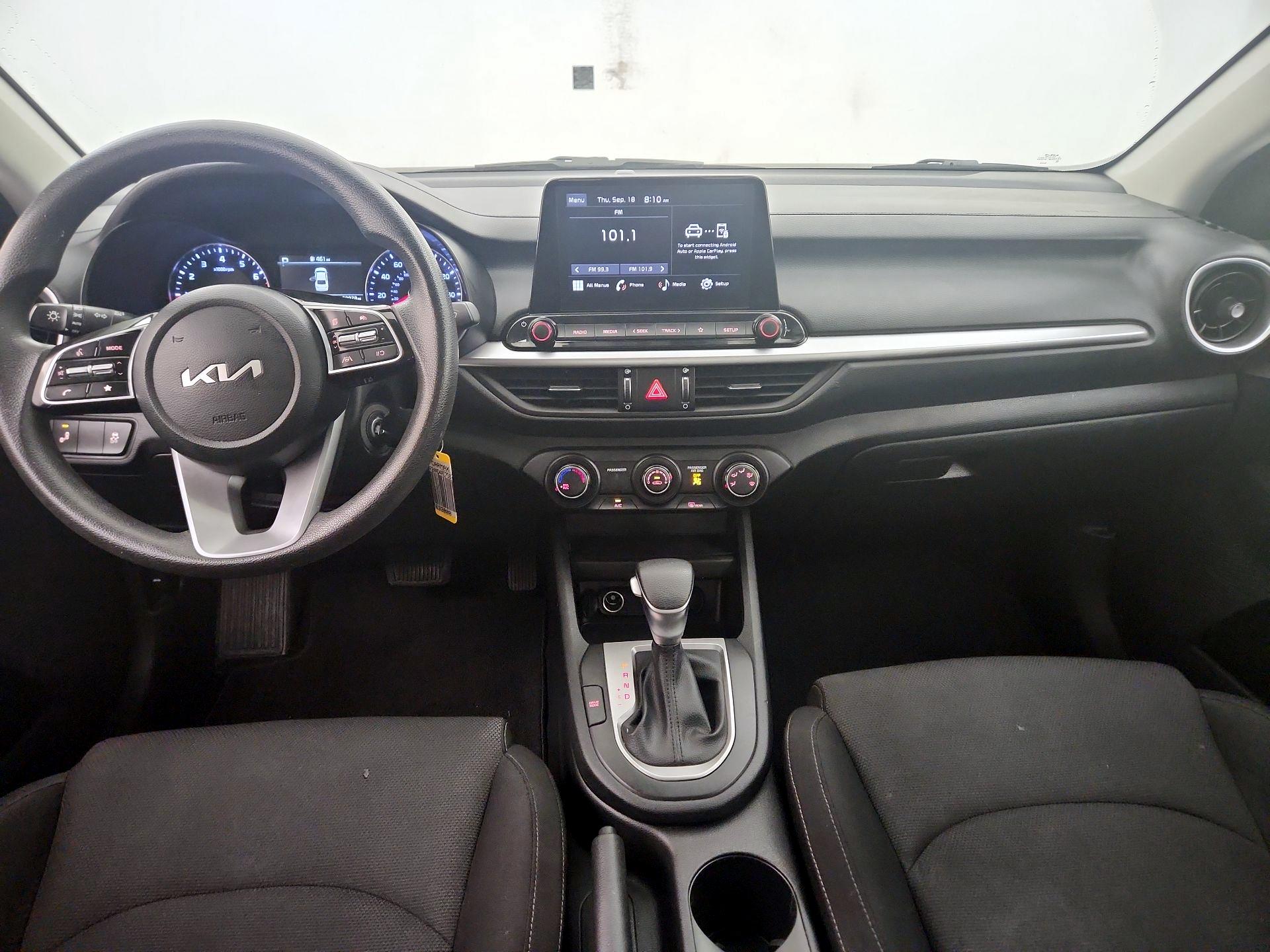 Thumbnail: 2024 Kia Forte - 9