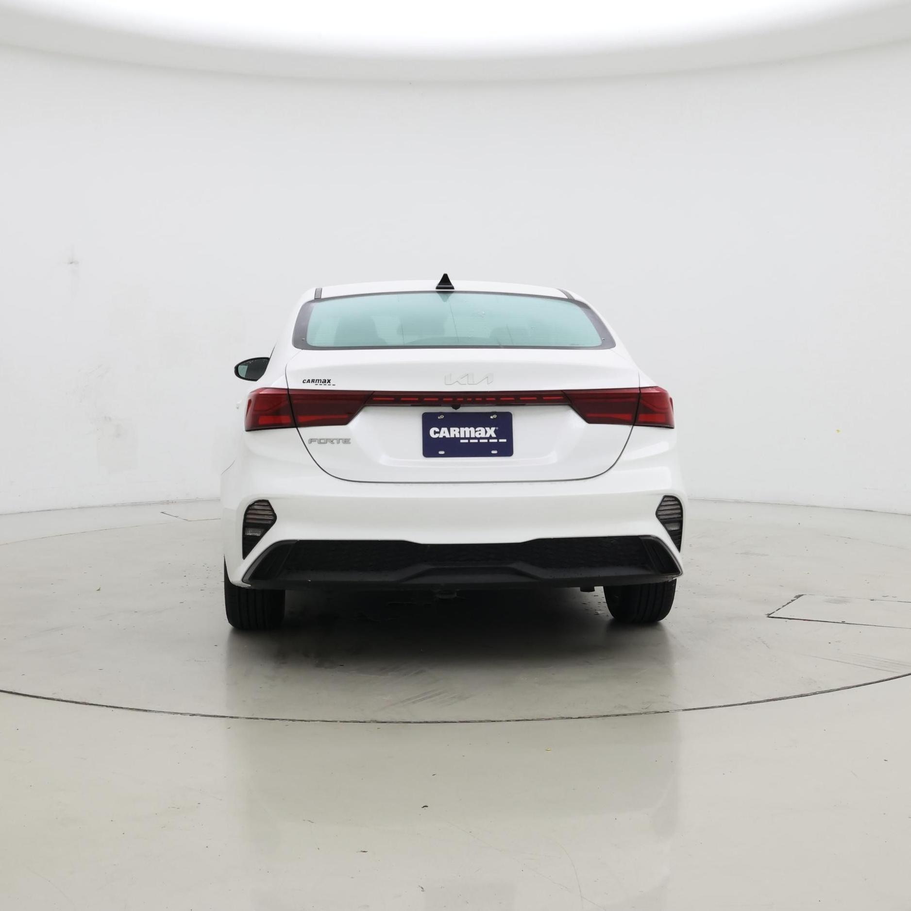 Thumbnail: 2024 Kia Forte - 6