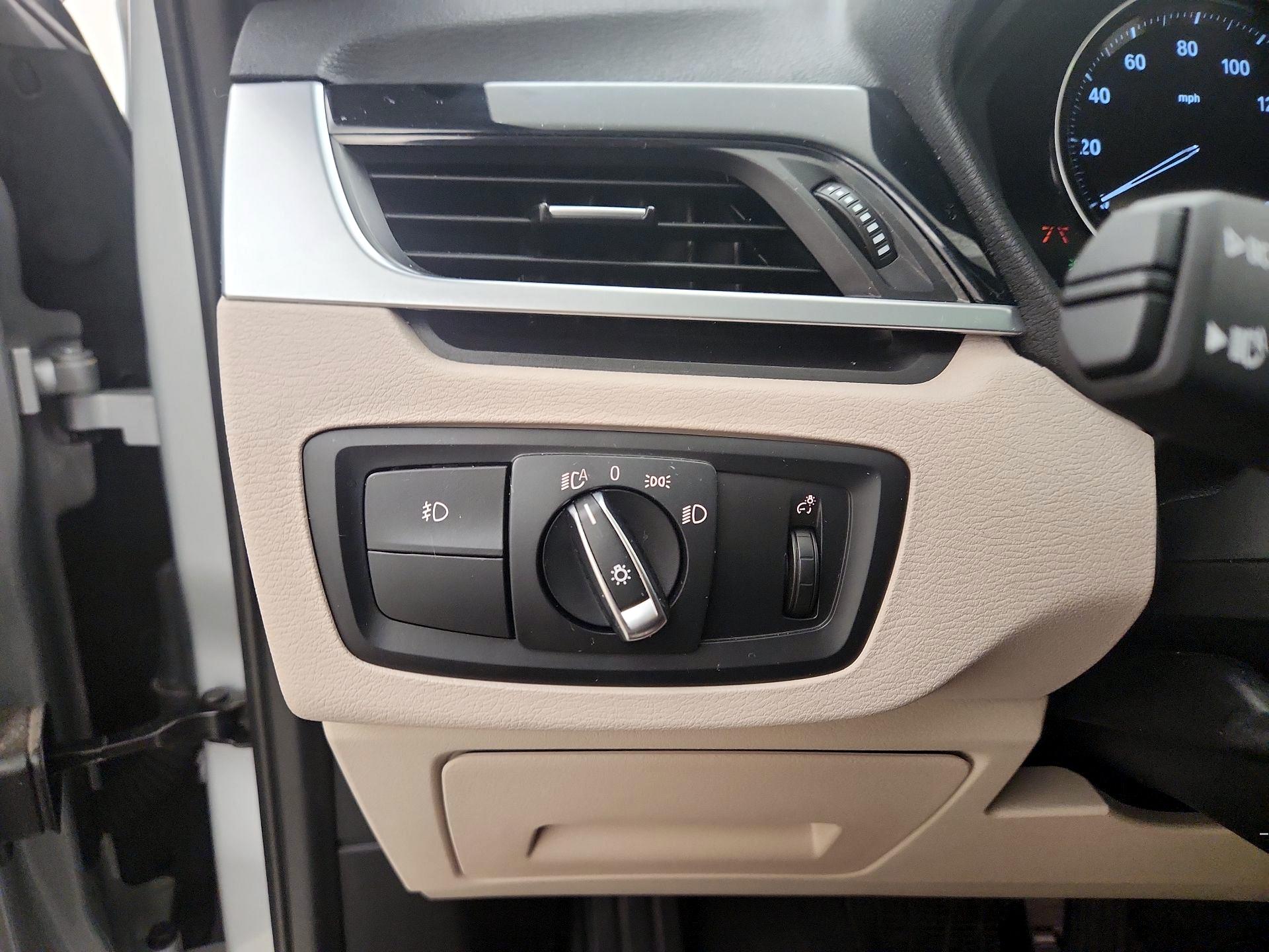 Thumbnail: 2018 BMW X1 - 13