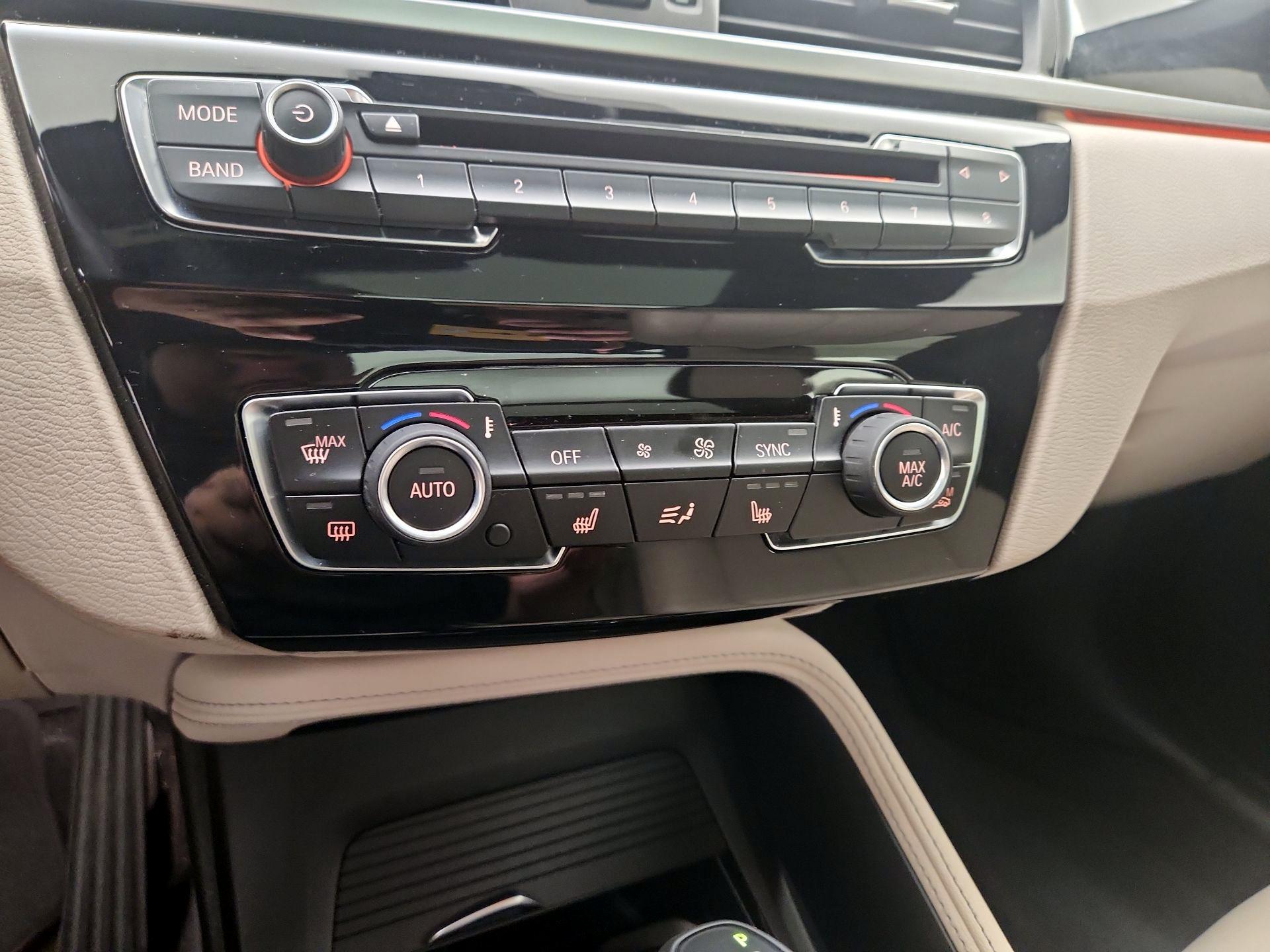 Thumbnail: 2018 BMW X1 - 17