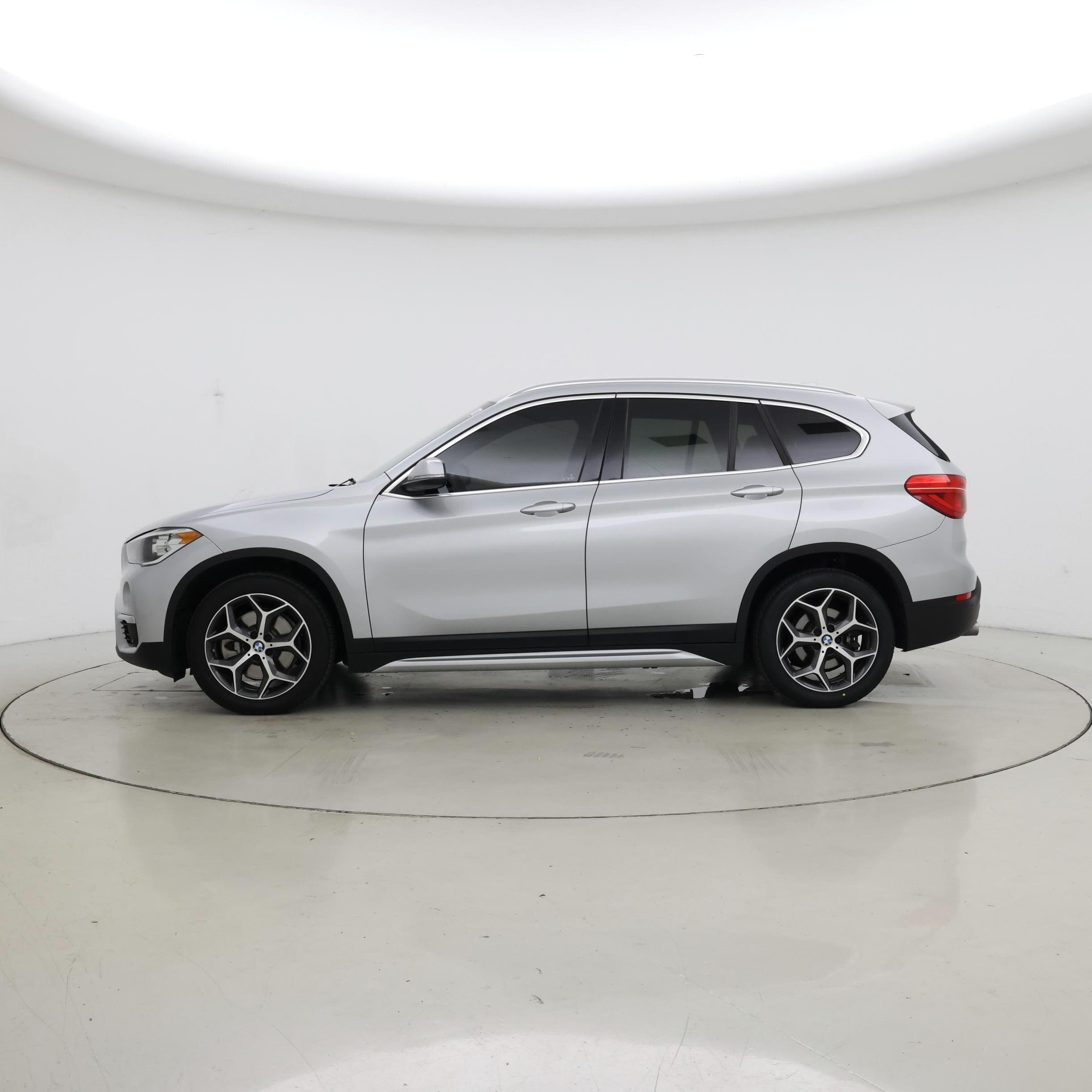 Thumbnail: 2018 BMW X1 - 3