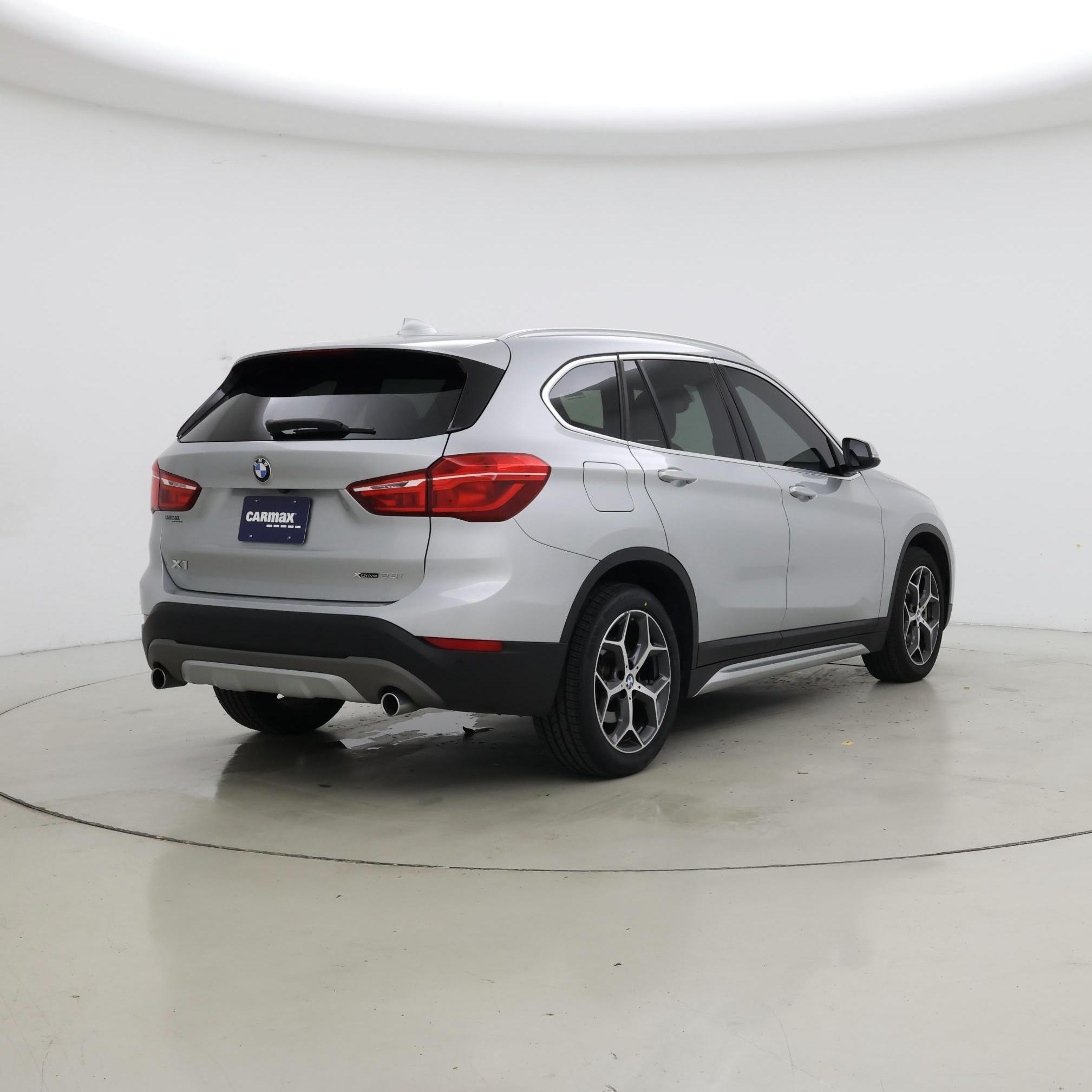 Thumbnail: 2018 BMW X1 - 8
