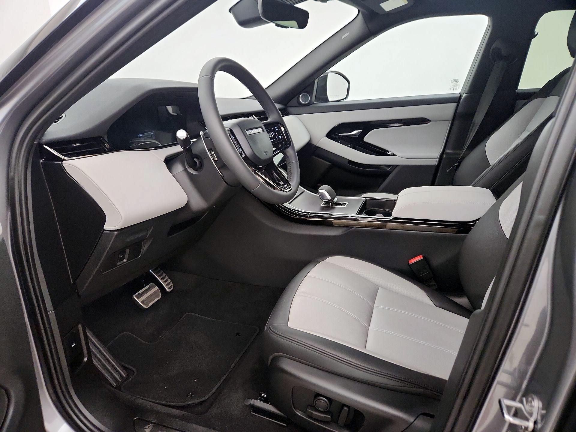 Thumbnail: 2026 Land Rover Range Rover Evoque - 11