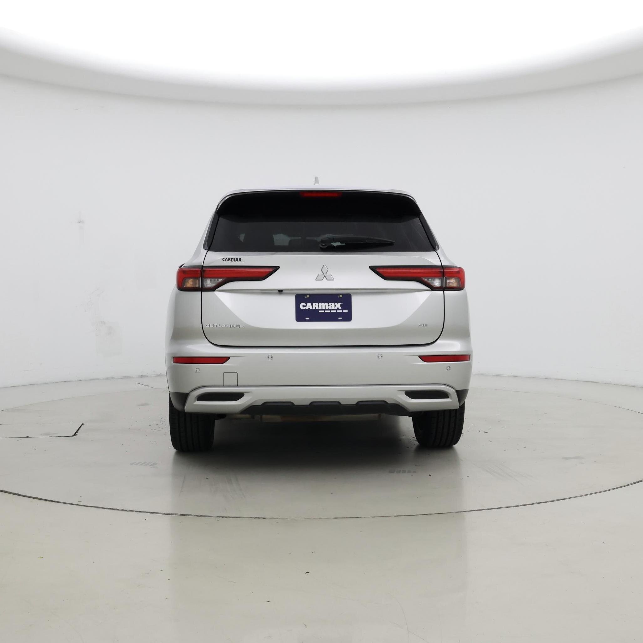 Thumbnail: 2023 Mitsubishi Outlander - 6