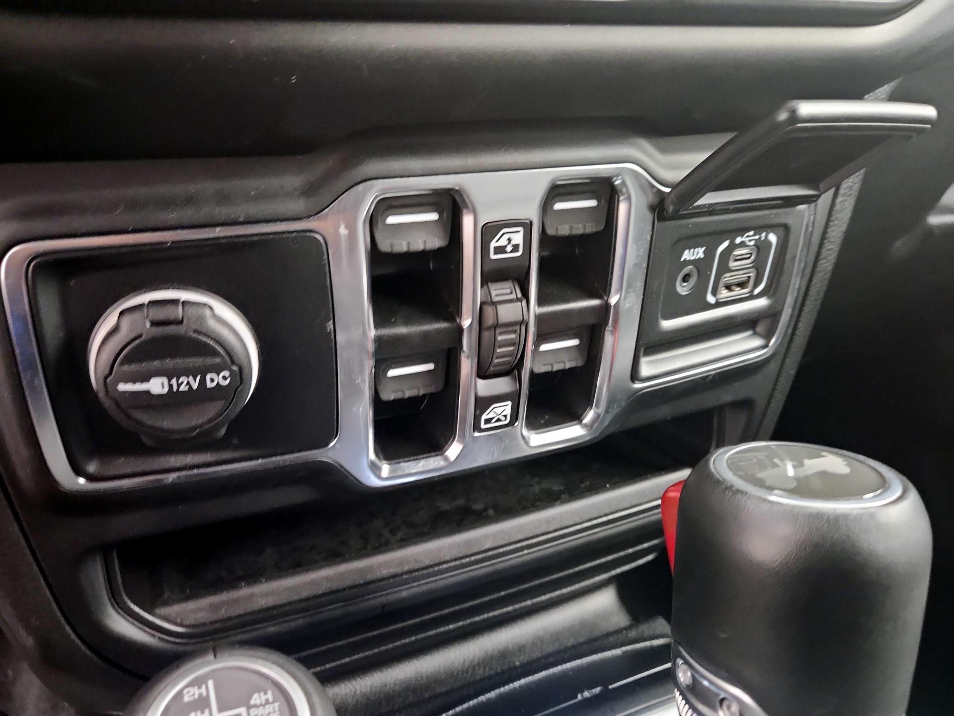Thumbnail: 2023 Jeep Wrangler - 19