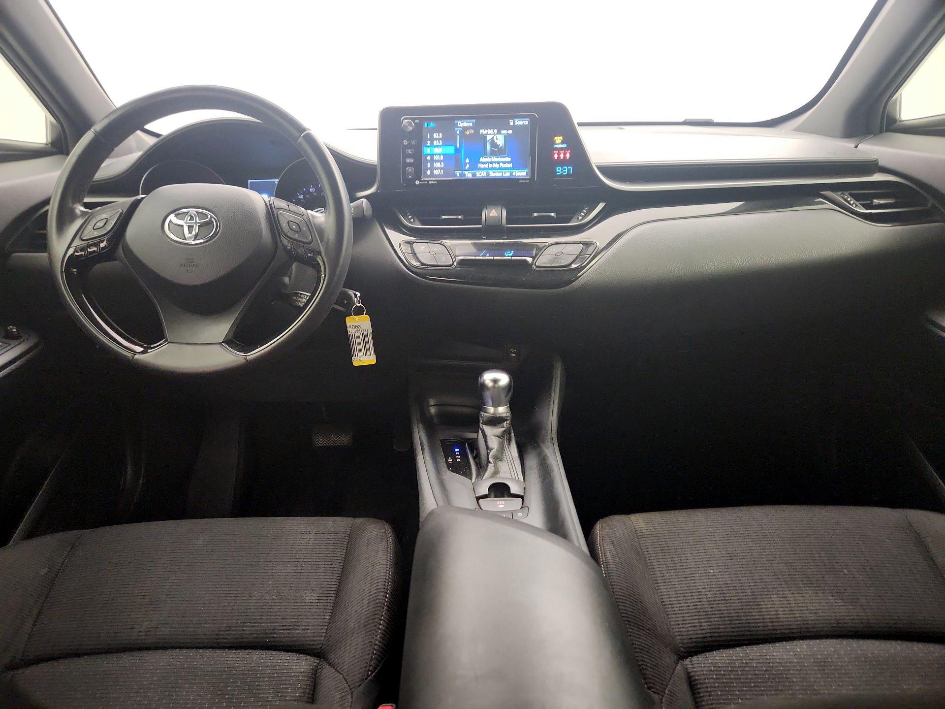 Thumbnail: 2018 Toyota C-HR - 9