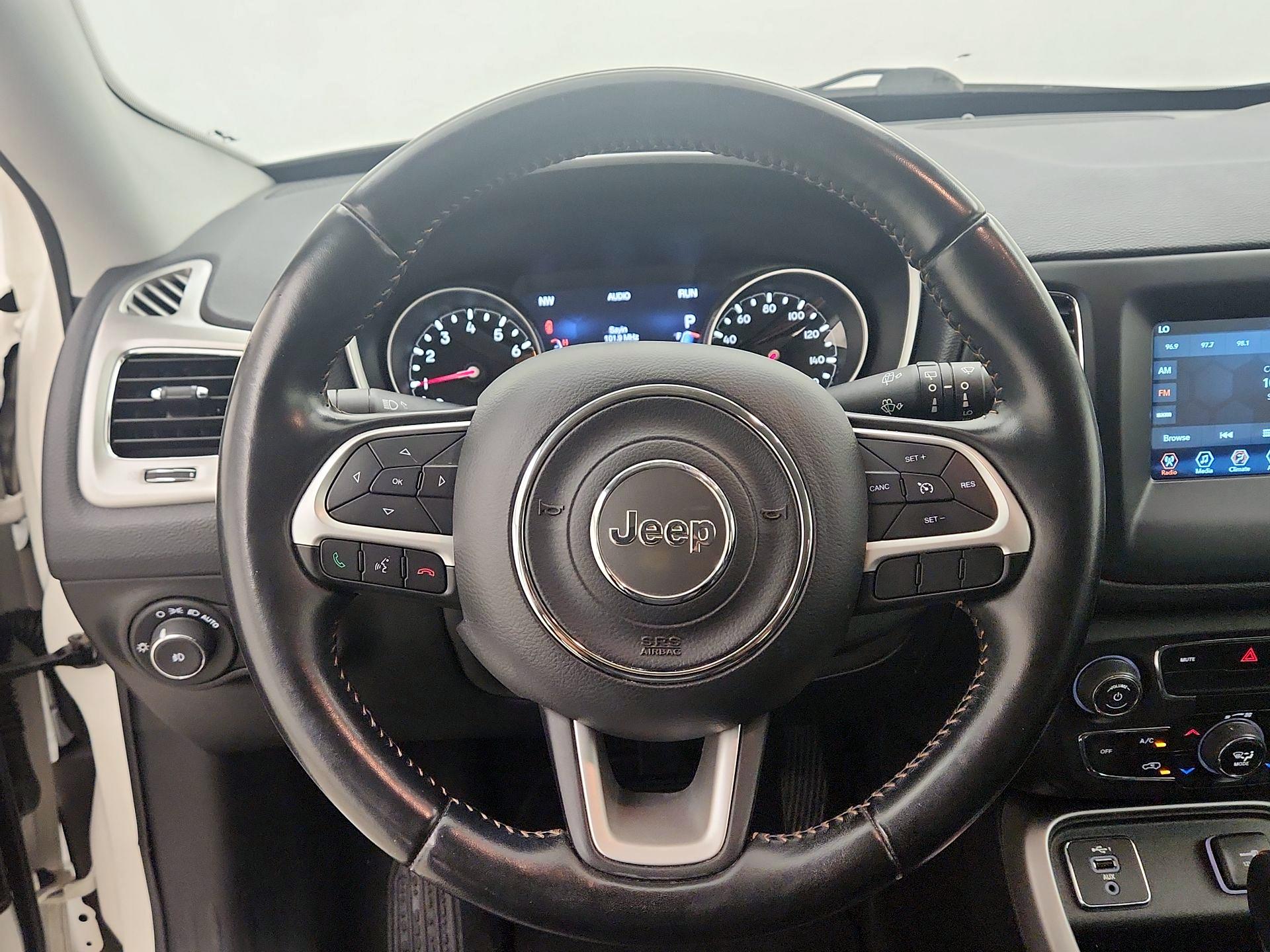 Thumbnail: 2020 Jeep Compass - 10