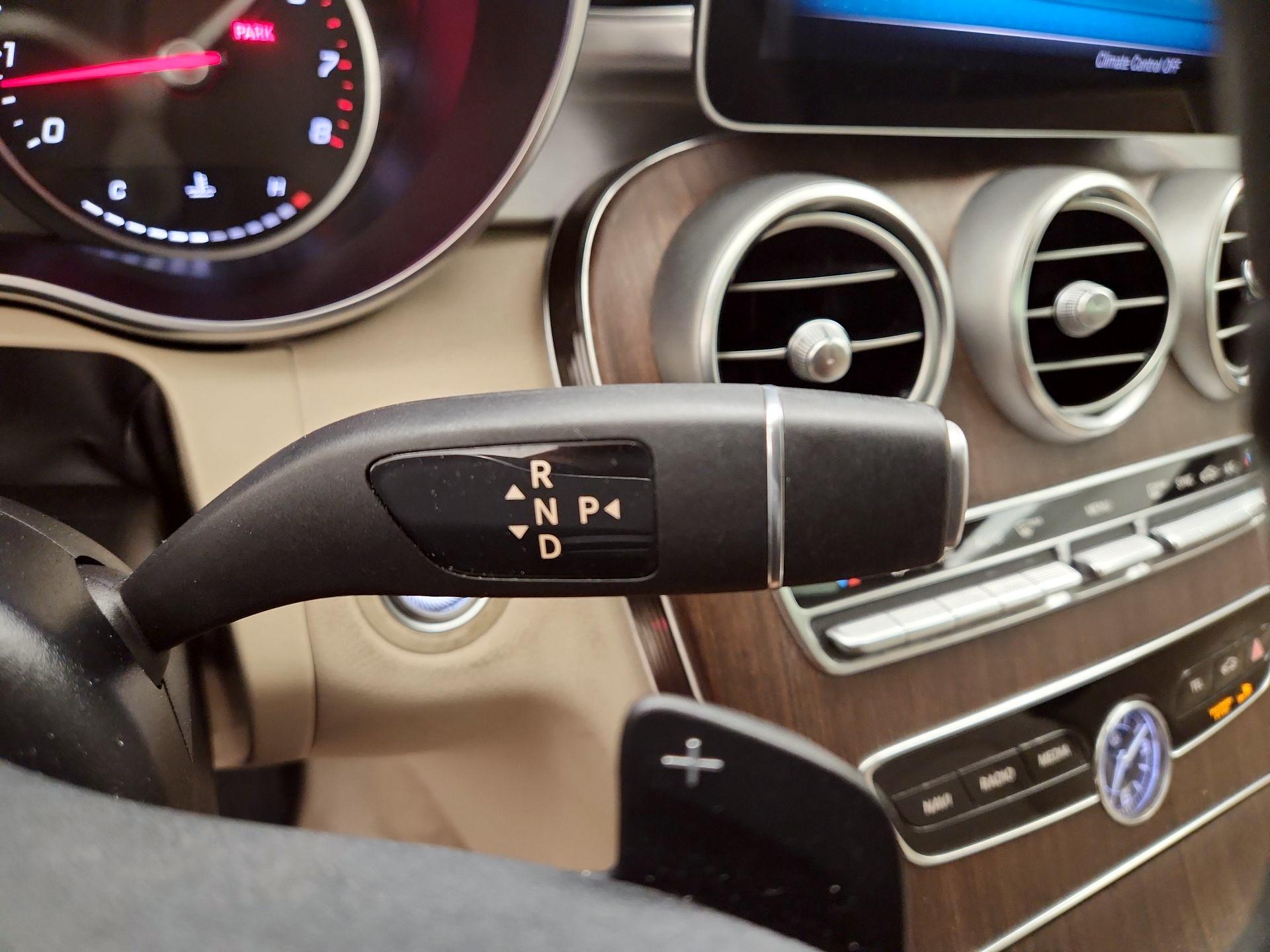 Thumbnail: 2019 Mercedes-Benz C-Class - 17