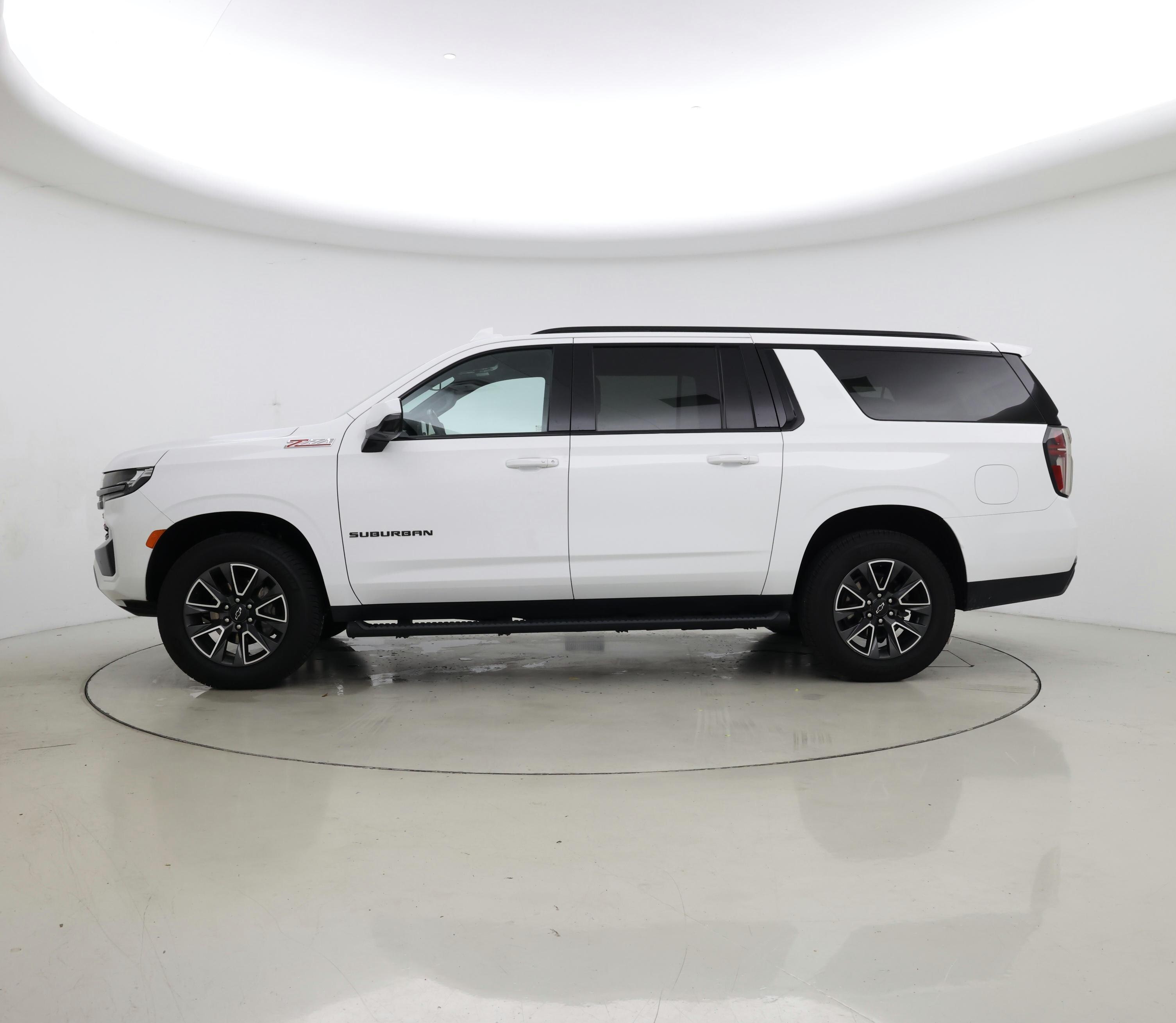 Thumbnail: 2021 Chevrolet Suburban - 3