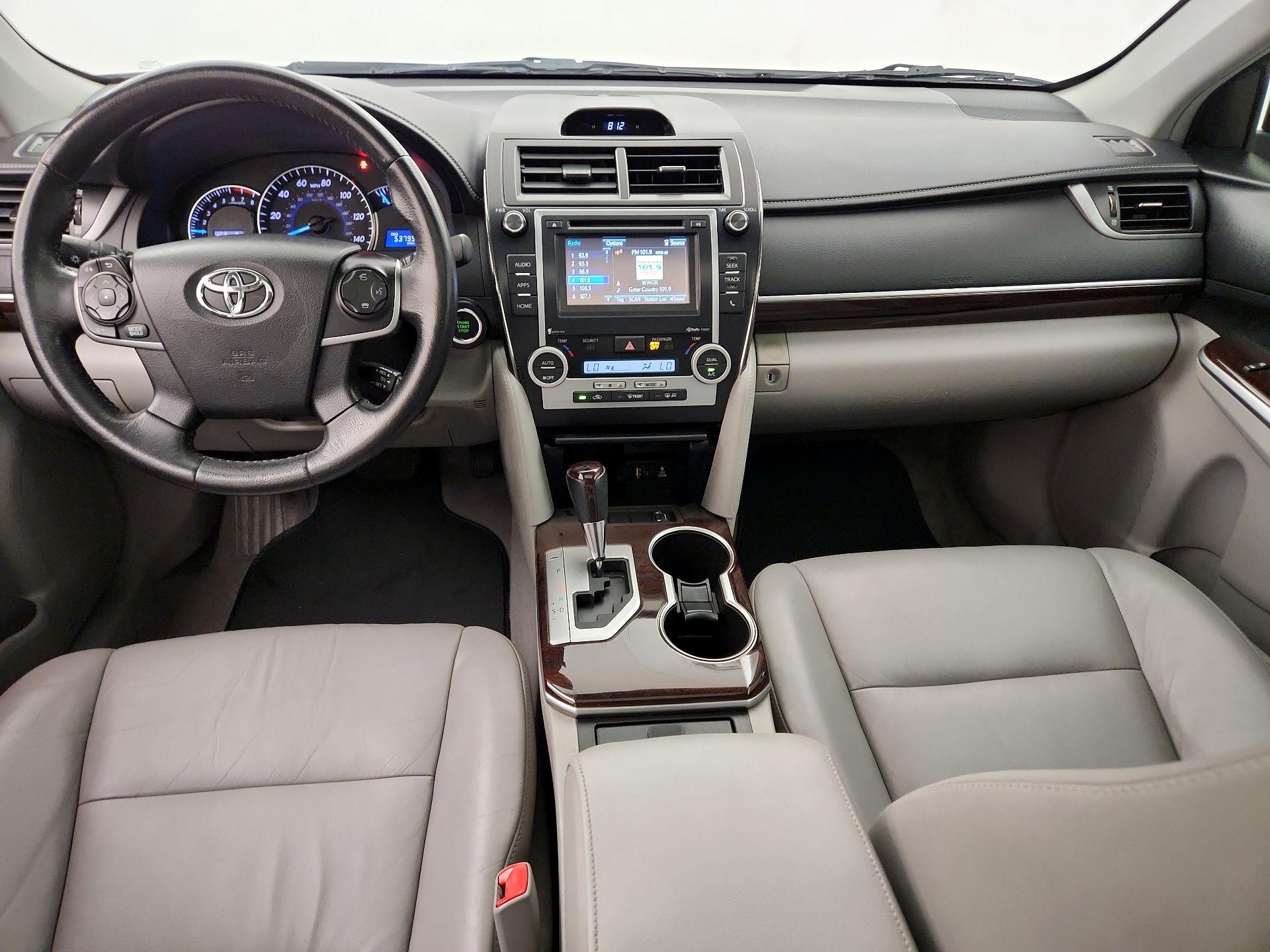 Thumbnail: 2014 Toyota Camry - 9