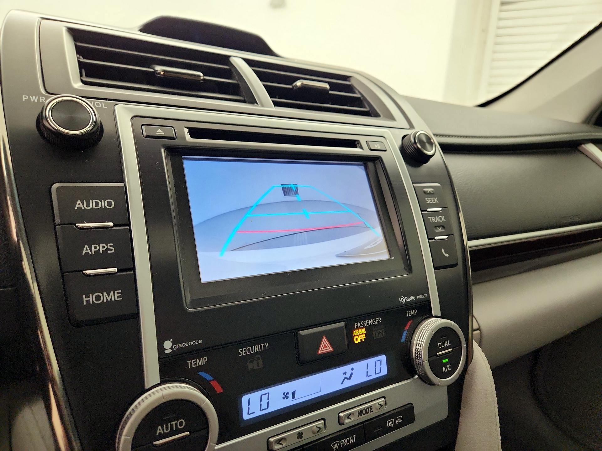 Thumbnail: 2014 Toyota Camry - 13