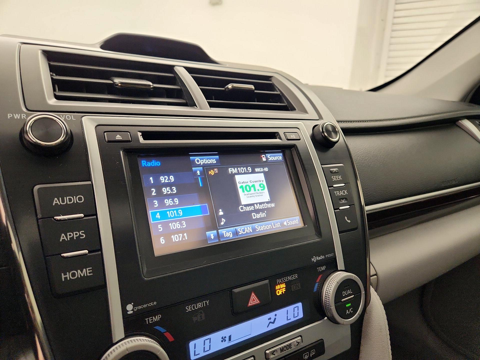 Thumbnail: 2014 Toyota Camry - 14