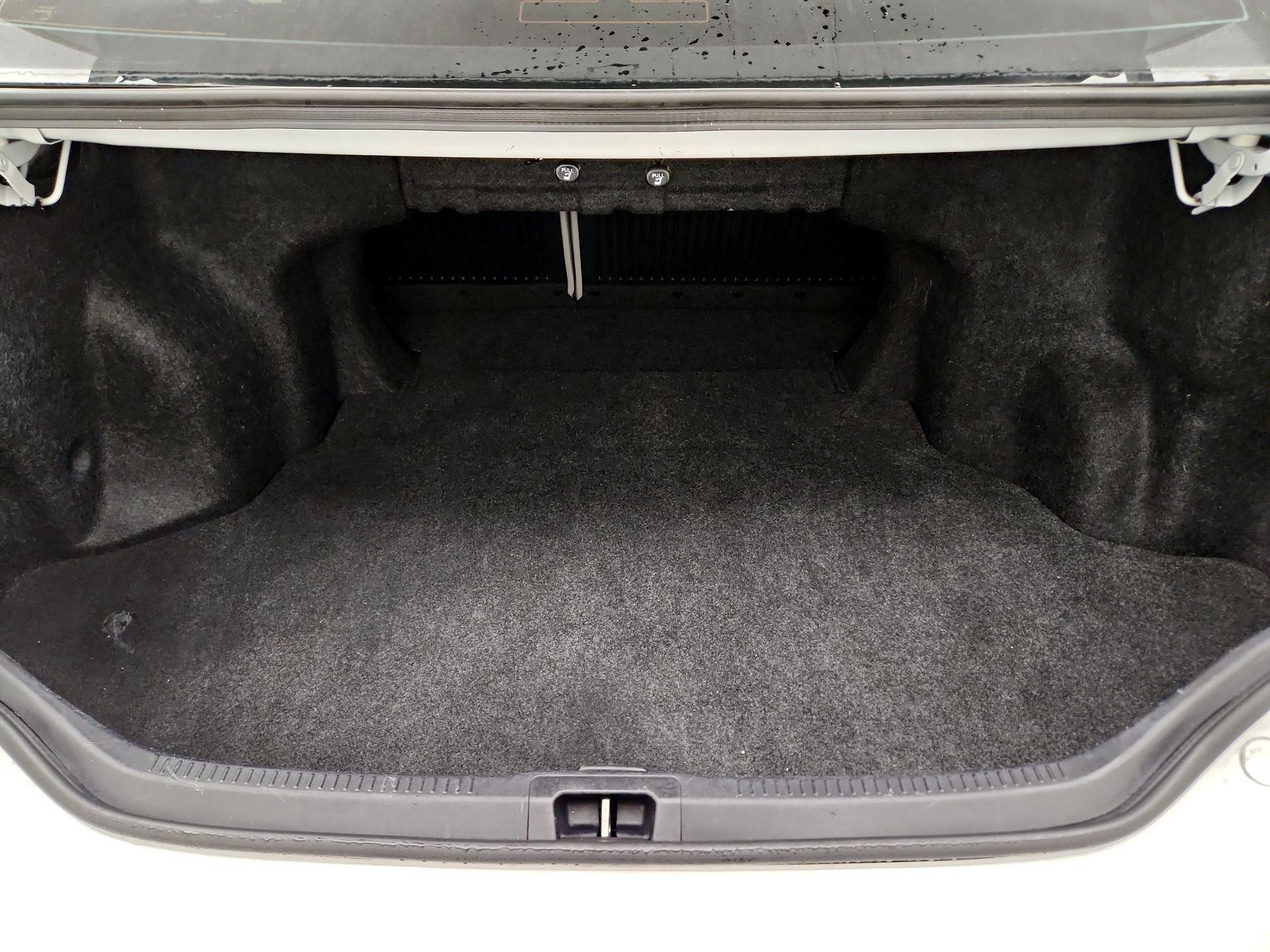 Thumbnail: 2014 Toyota Camry - 20
