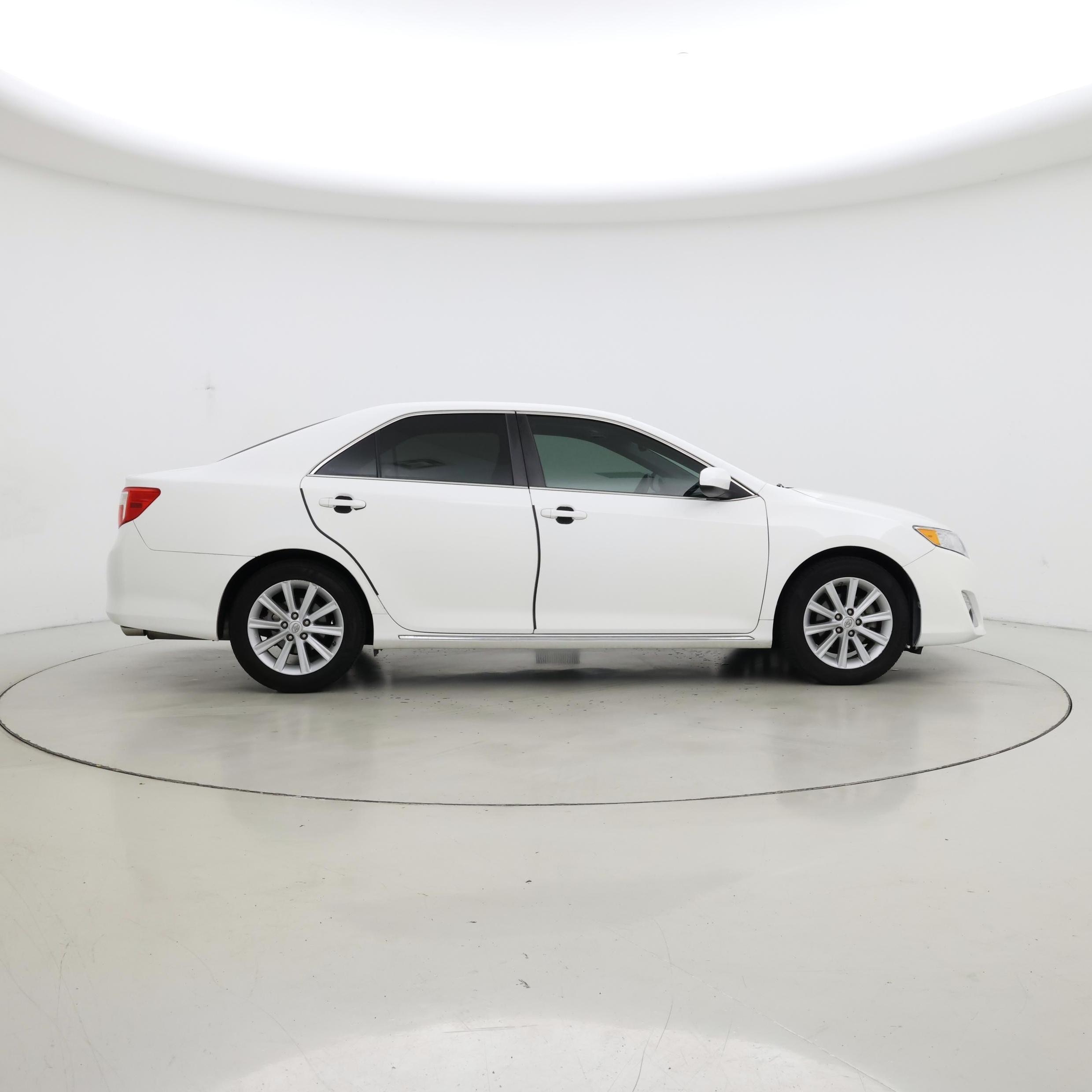 Thumbnail: 2014 Toyota Camry - 7