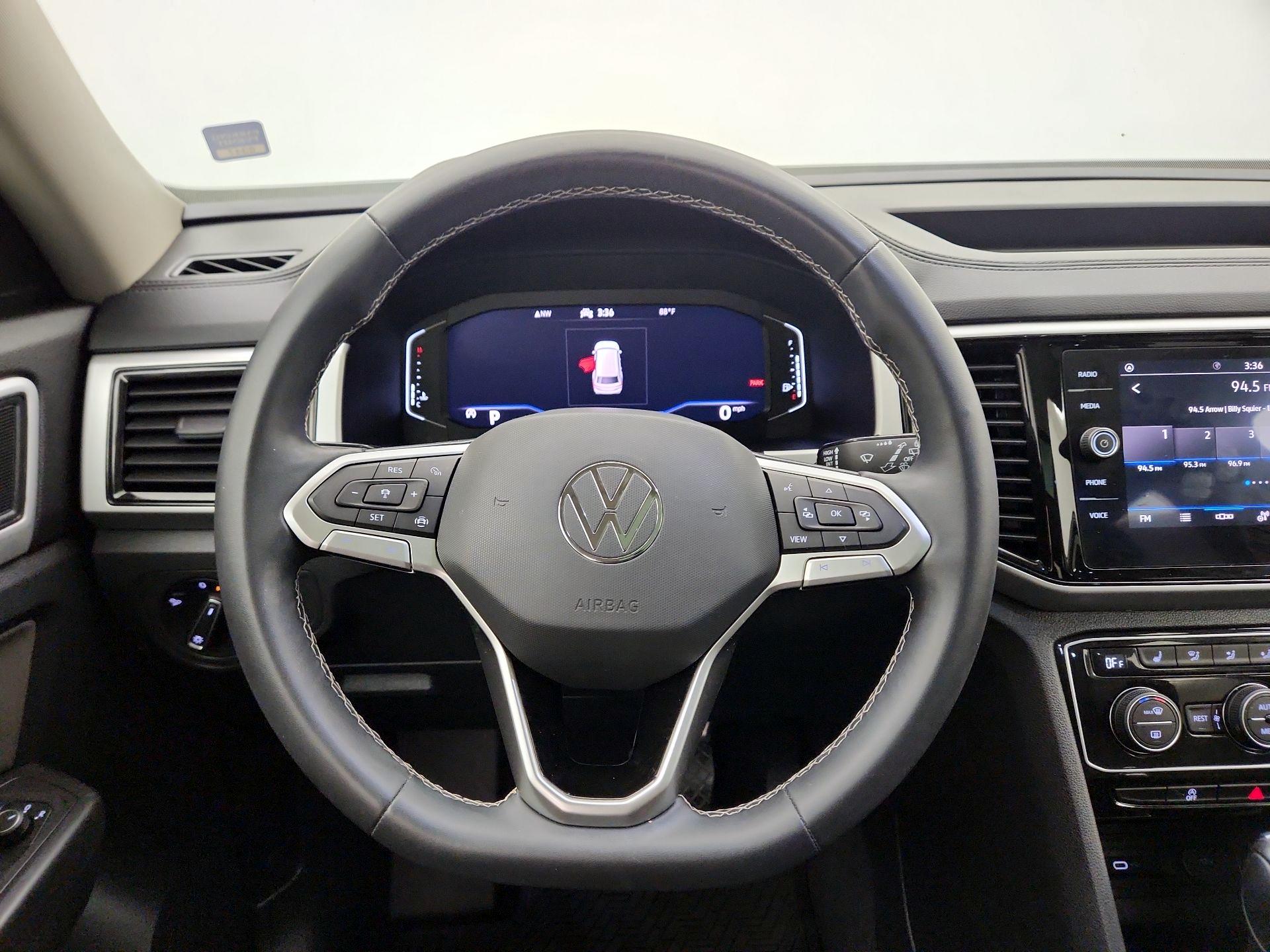Thumbnail: 2022 Volkswagen Atlas - 10