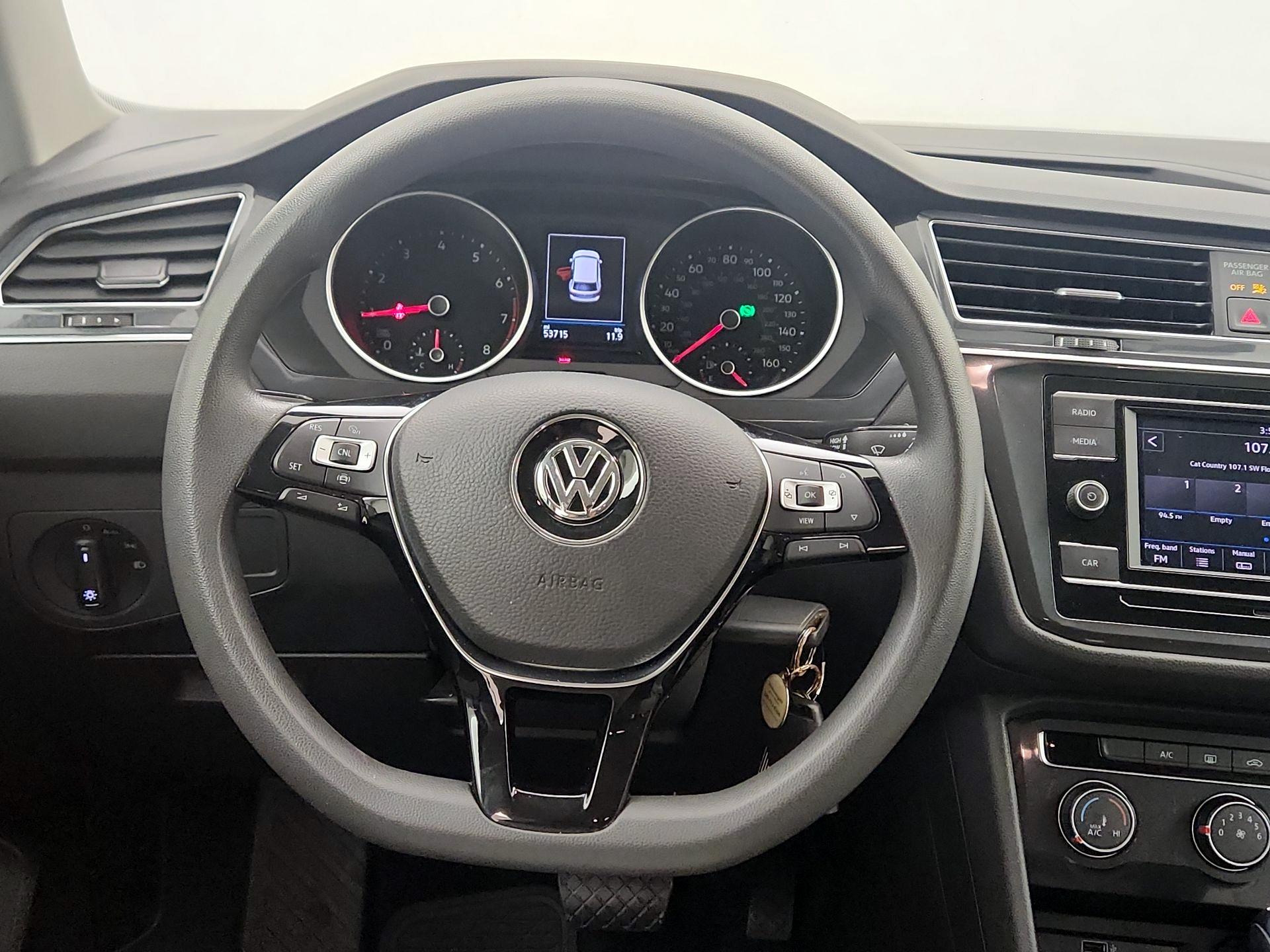 Thumbnail: 2019 Volkswagen Tiguan - 10