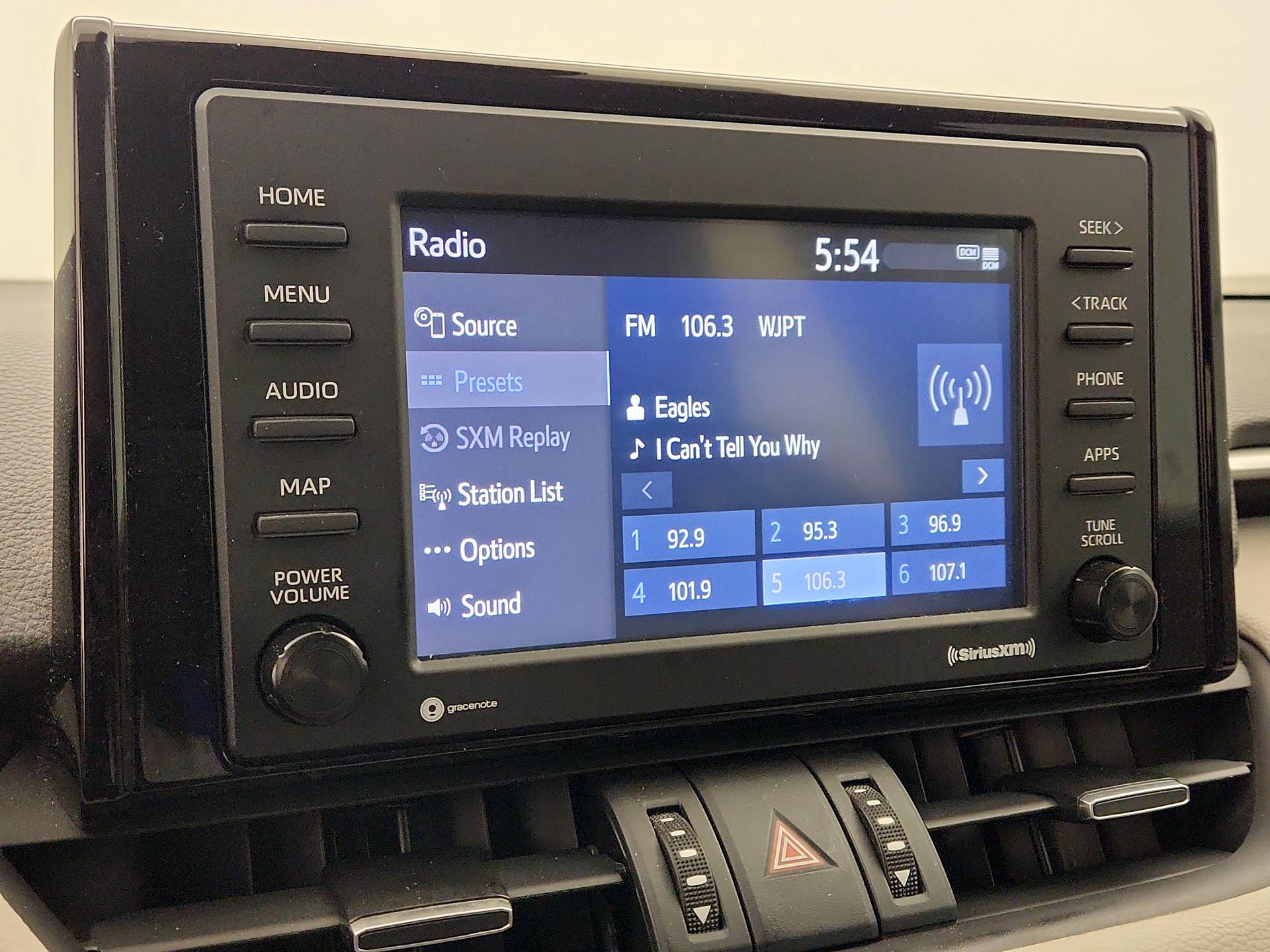 Thumbnail: 2021 Toyota RAV4 - 15