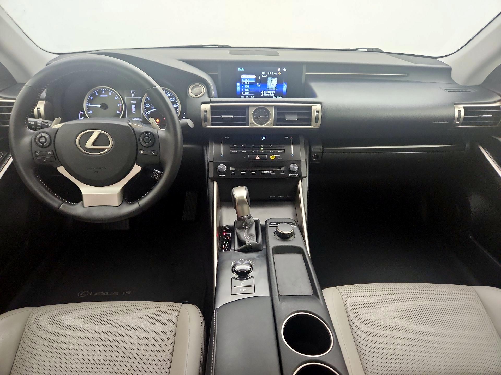 Thumbnail: 2014 Lexus IS - 9