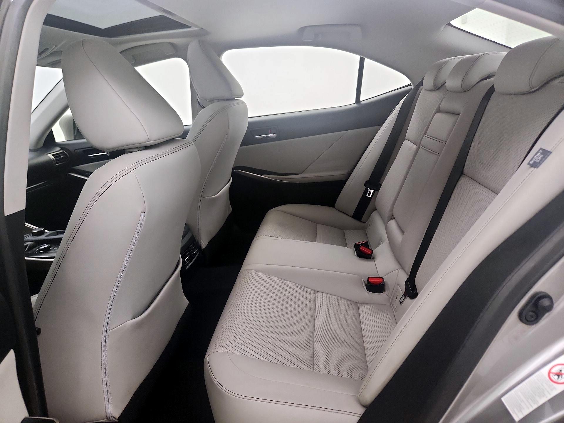 Thumbnail: 2014 Lexus IS - 19