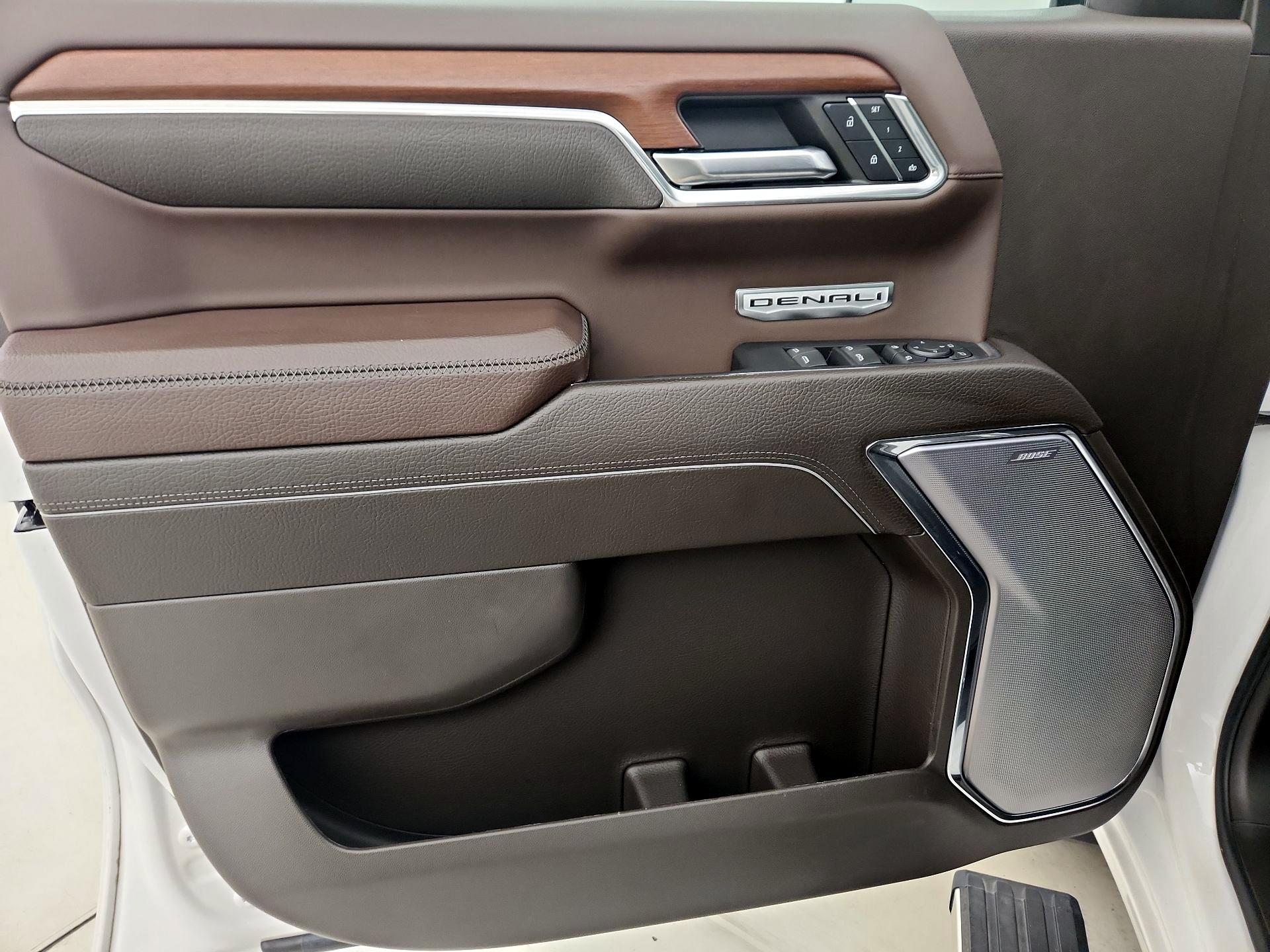 Thumbnail: 2023 GMC Sierra 1500 - 12