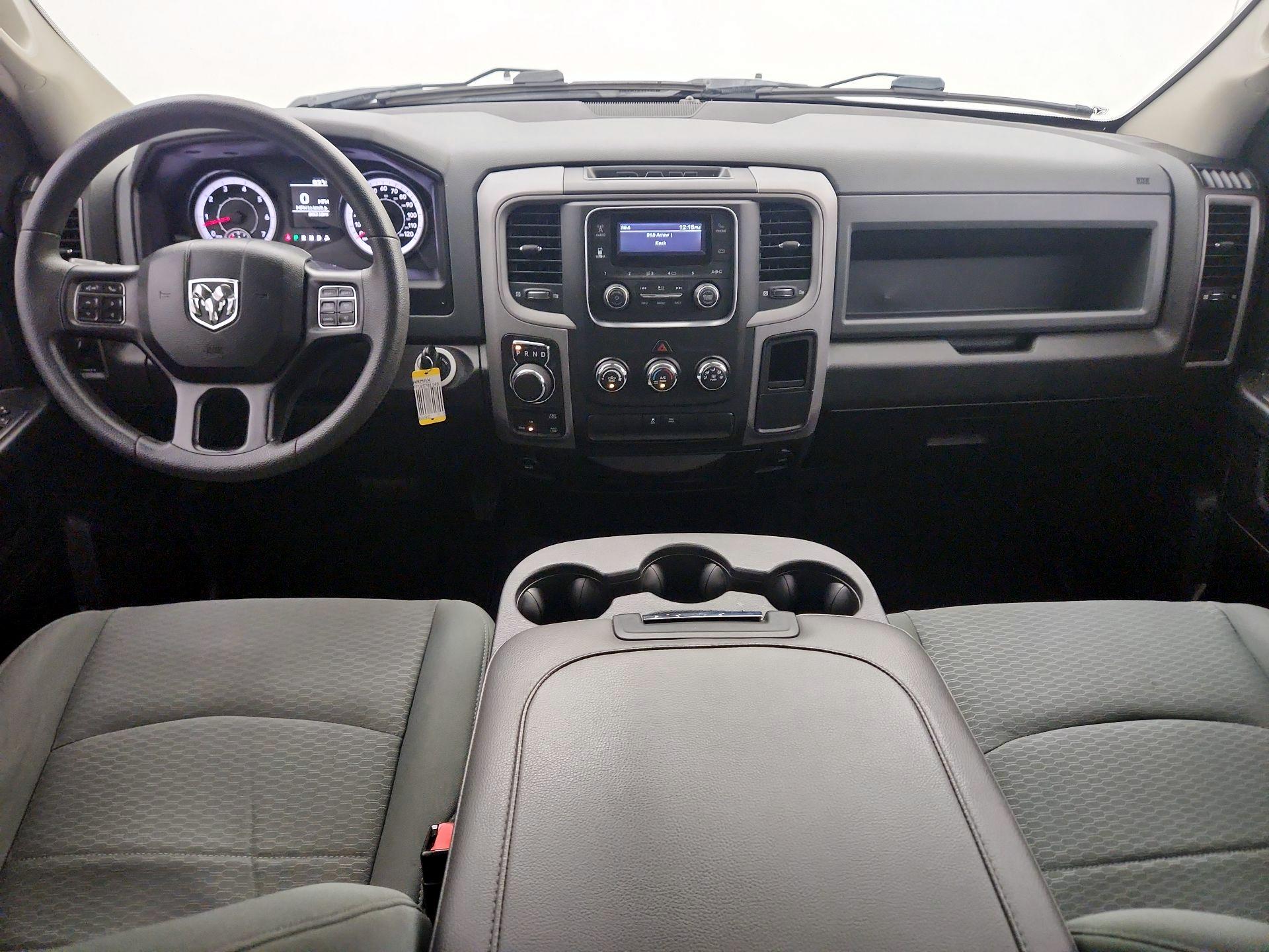 Thumbnail: 2019 RAM 1500 Classic - 9