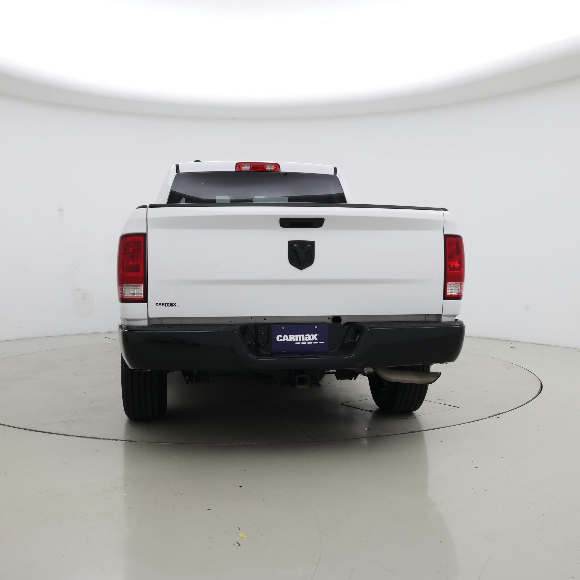 Thumbnail: 2019 RAM 1500 Classic - 6
