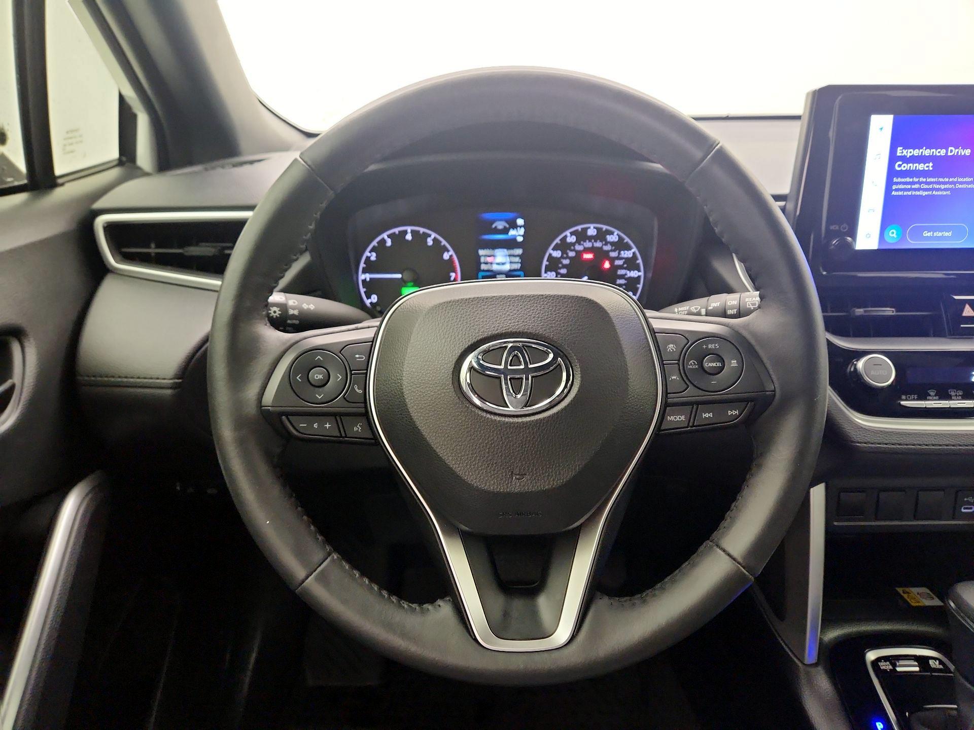 Thumbnail: 2023 Toyota Corolla Cross - 10
