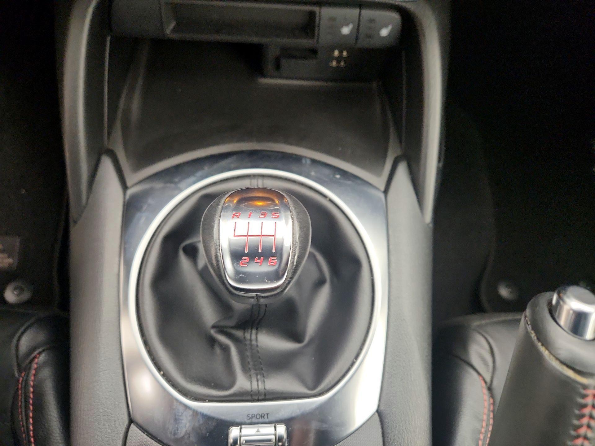 Thumbnail: 2017 Fiat 124 Spider - 17