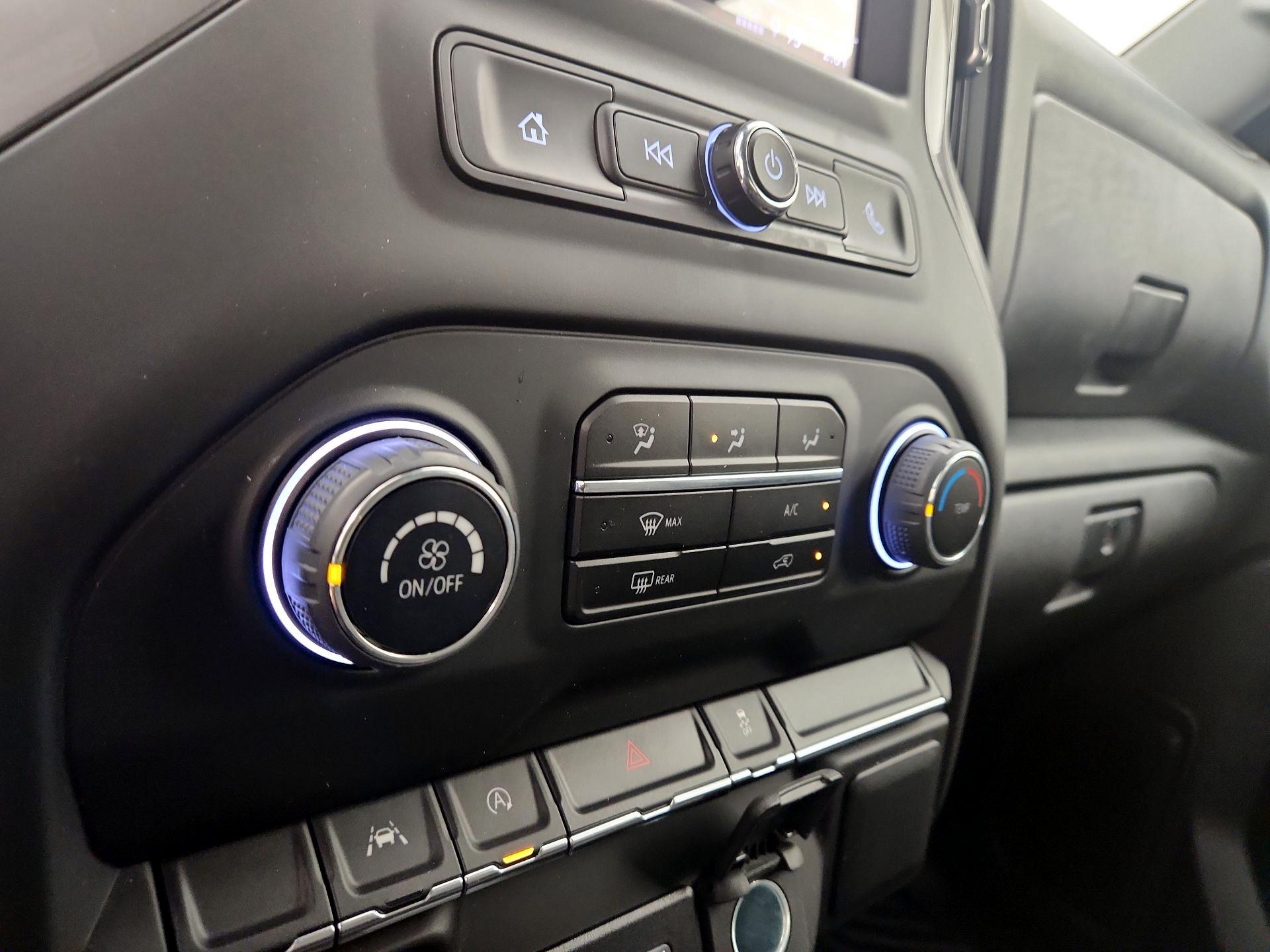 Thumbnail: 2023 Chevrolet Silverado 1500 - 16