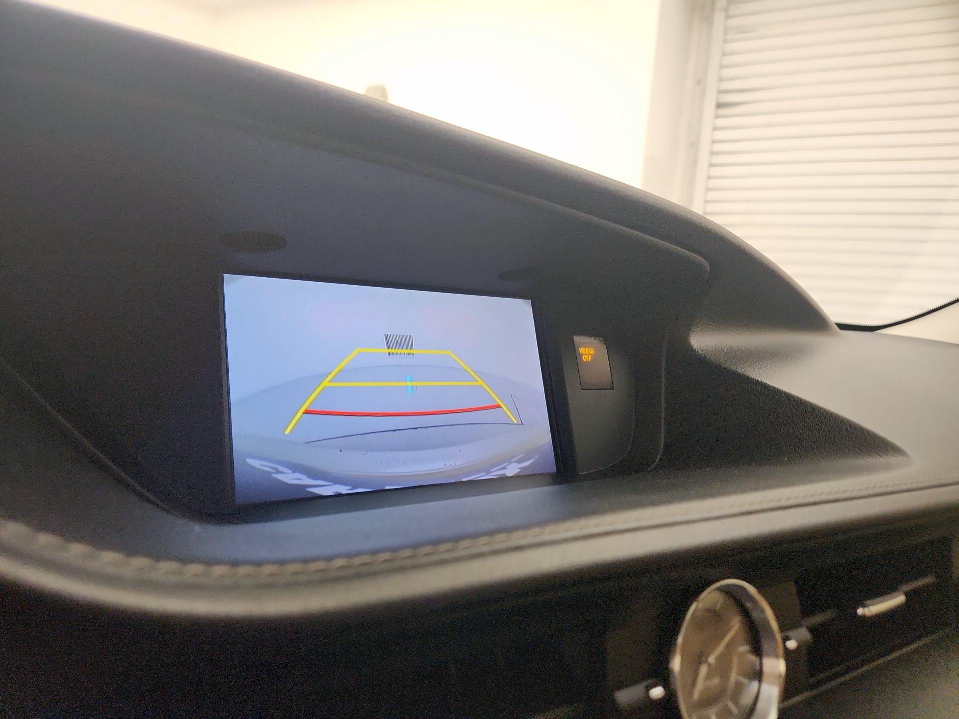 Thumbnail: 2015 Lexus ES - 14