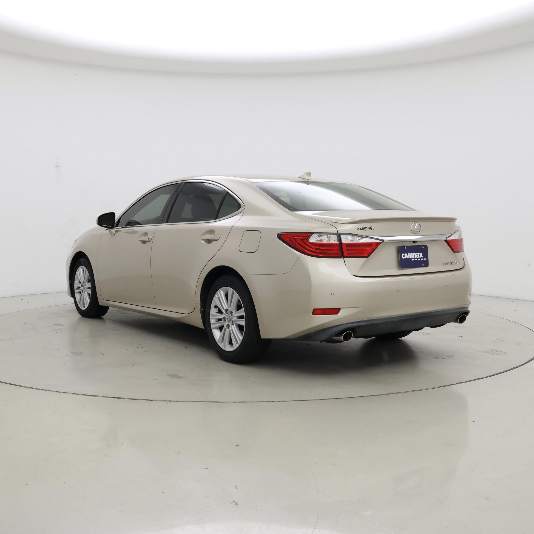 Thumbnail: 2015 Lexus ES - 2