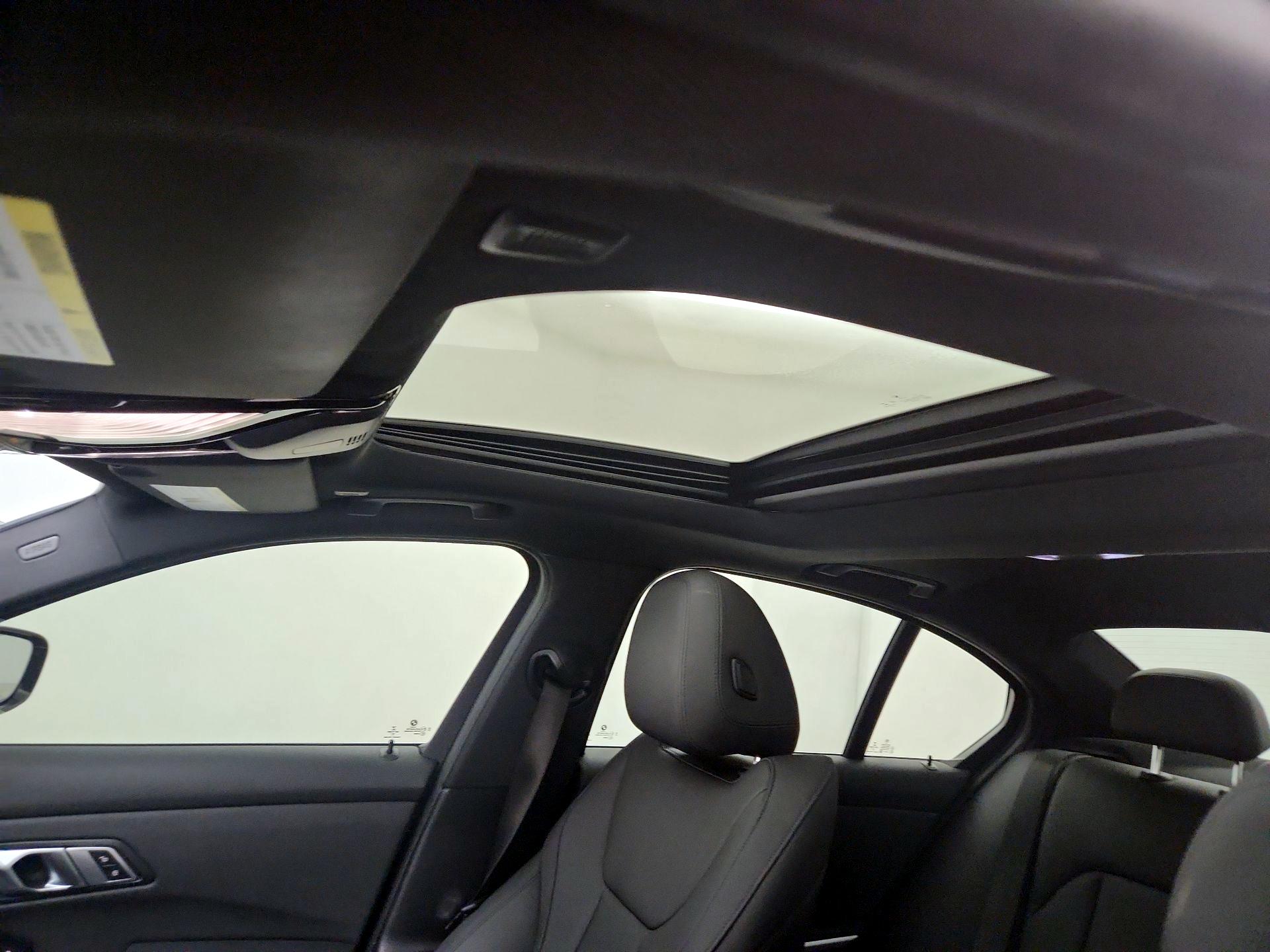 Thumbnail: 2021 BMW 3 Series - 20