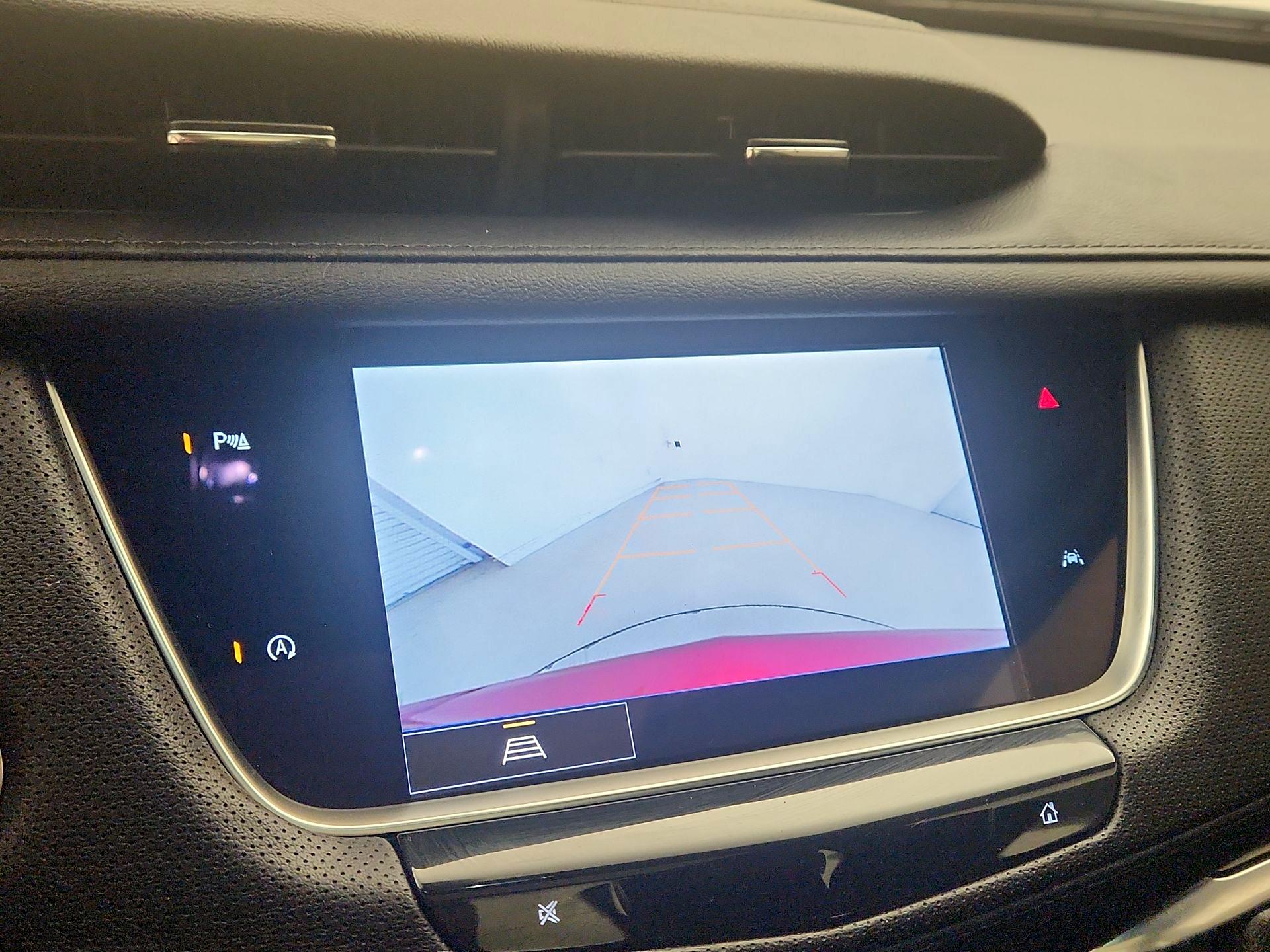 Thumbnail: 2024 Cadillac XT6 - 14